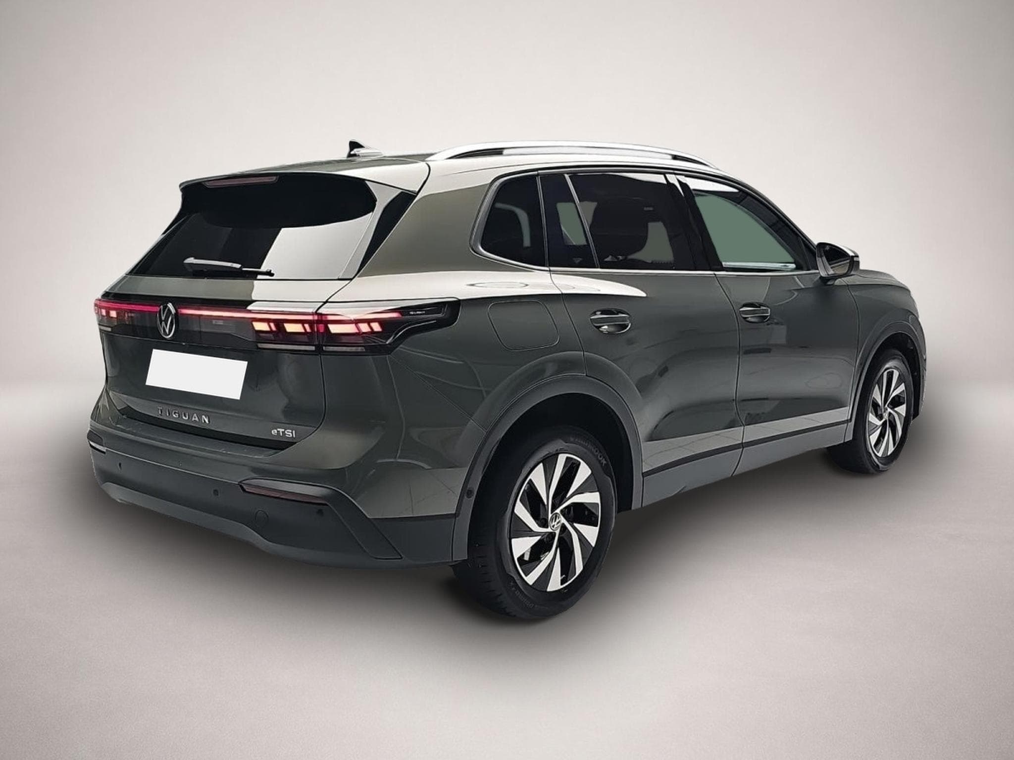 VW Tiguan (2025) - Photo 2