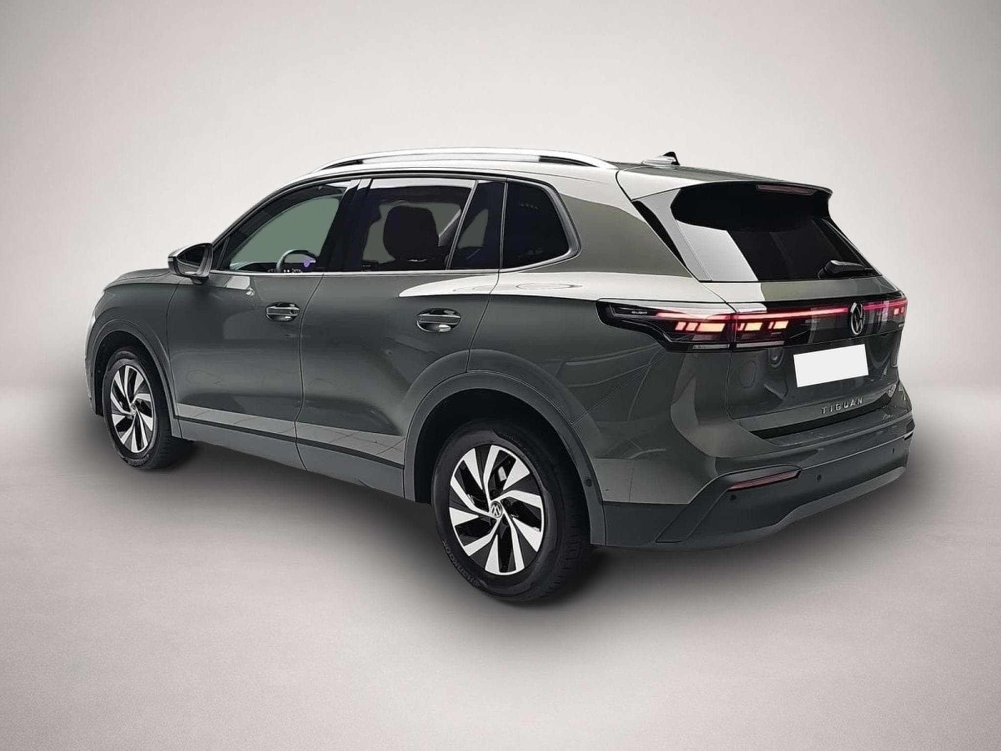 VW Tiguan (2025) - Photo 3