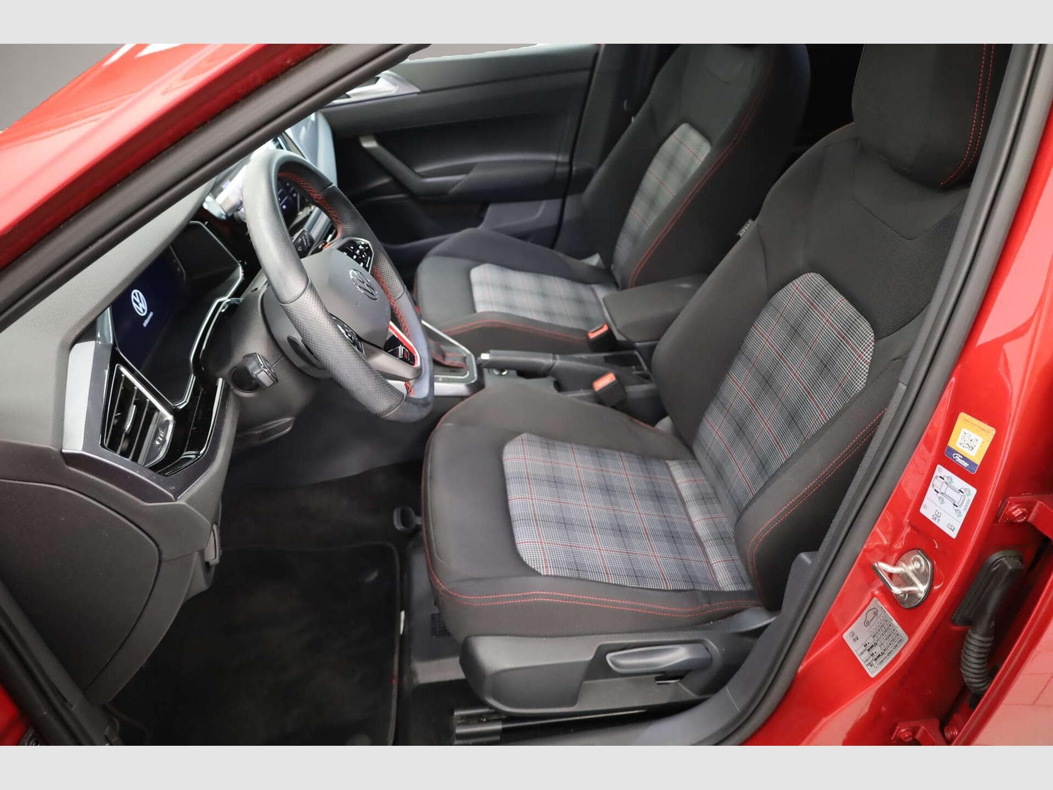 VW Polo (2023) - Photo 5