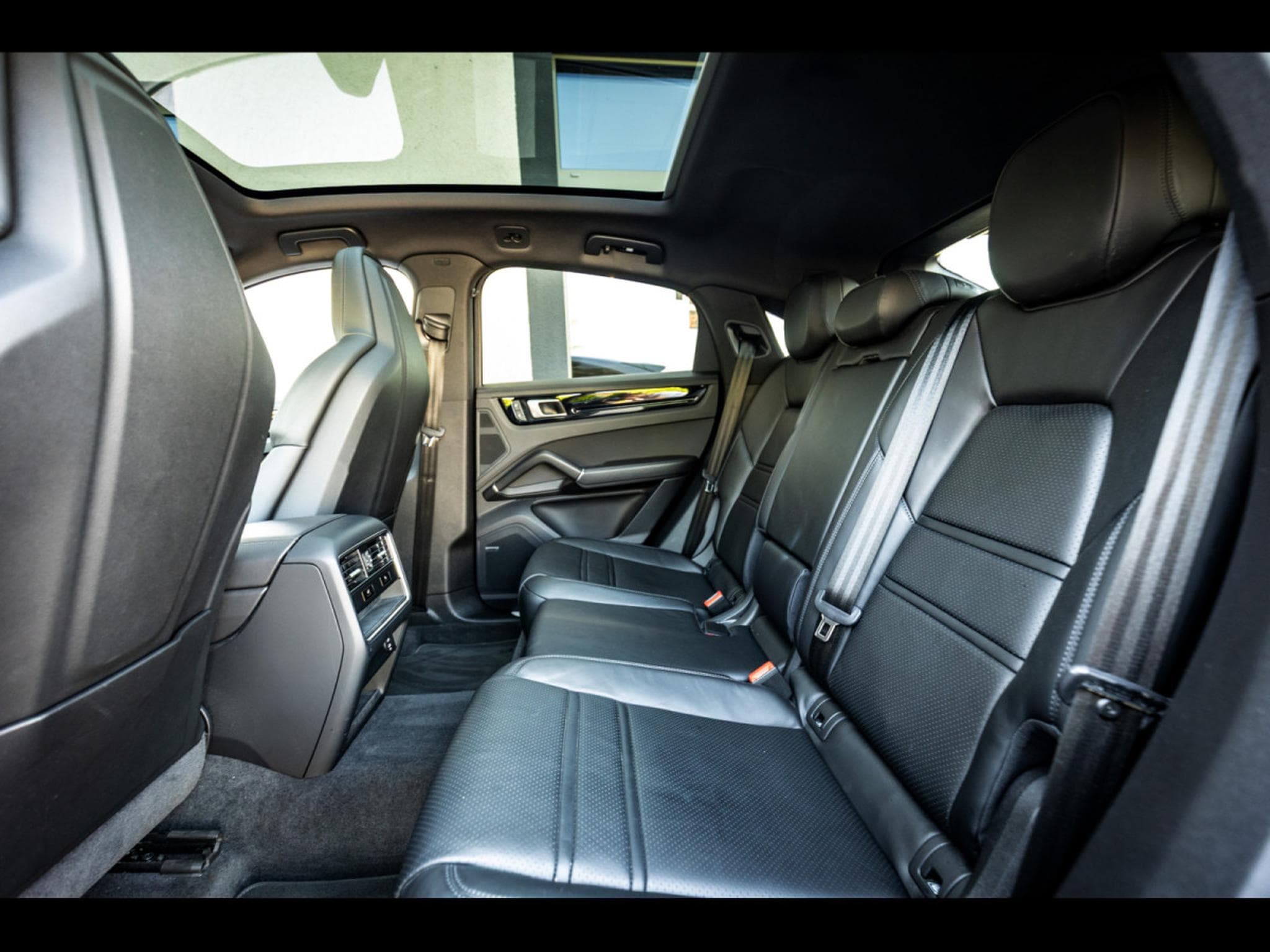 Porsche Cayenne COUPE 3.0 TIPTRONIC - QUARZITGRAU METALLIC (2022) - Photo 13