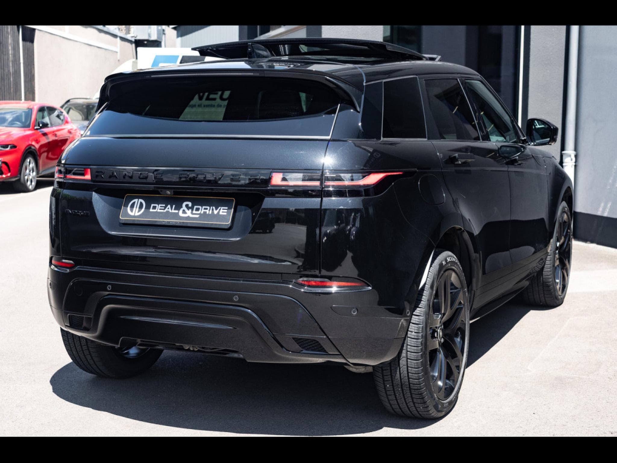 Land-Rover Range Rover Evoque D200 MHEV HSE AWD – PACK BLACK (2024) - Photo 5