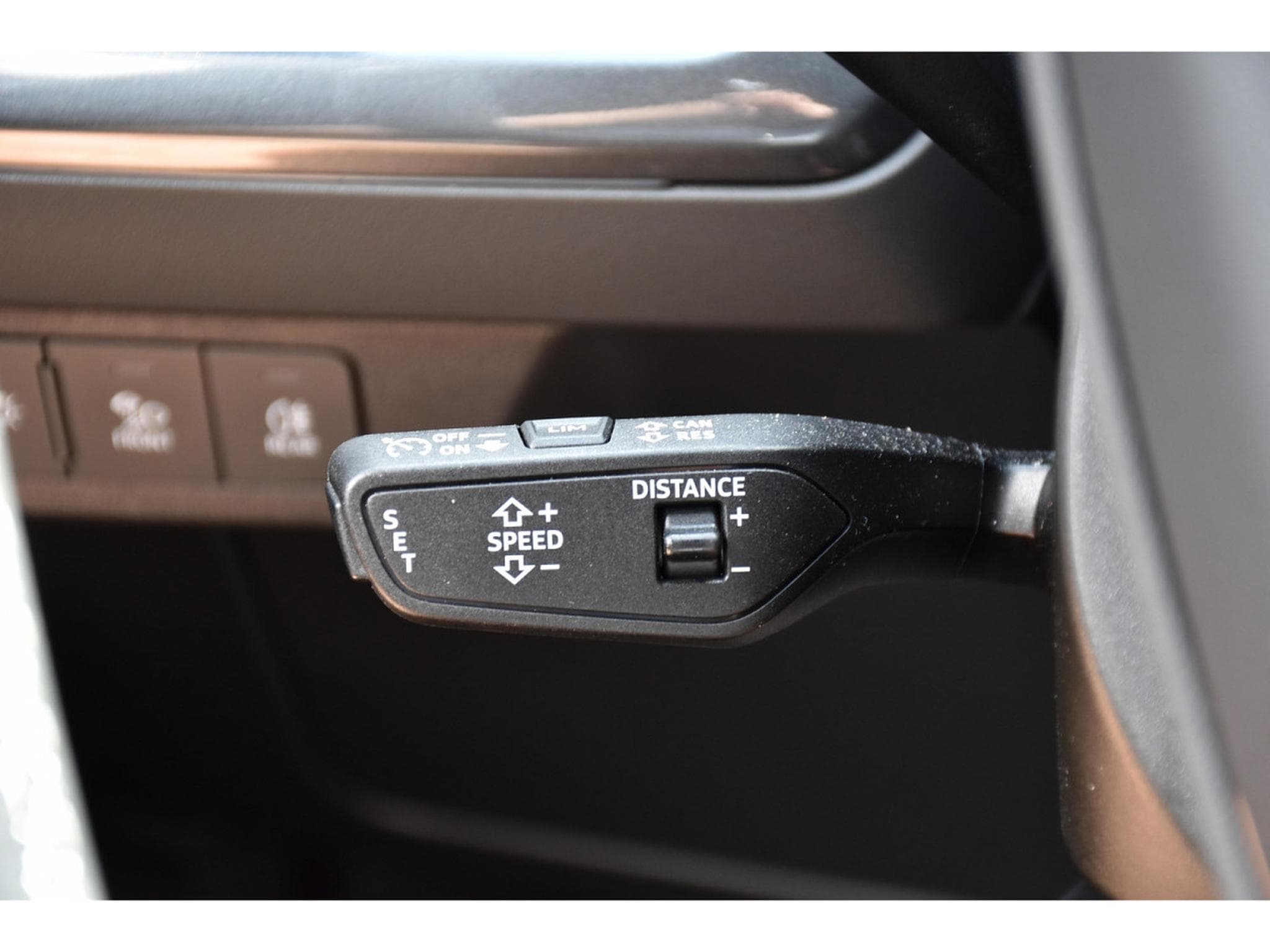 Audi Q4 e-tron Sportback 40 S-Line PANO CUIR MEMO ACC SIDE MATRIX HUD (2024) - Photo 17