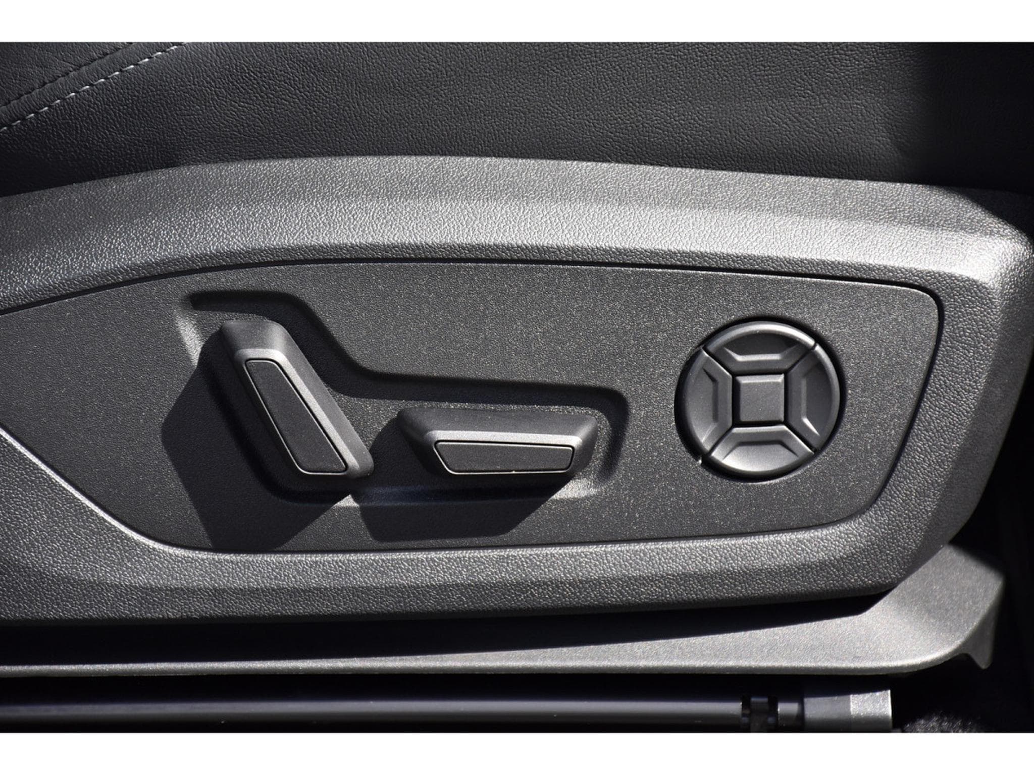 Audi Q4 e-tron Sportback 40 S-Line PANO CUIR MEMO ACC SIDE MATRIX HUD (2024) - Photo 19