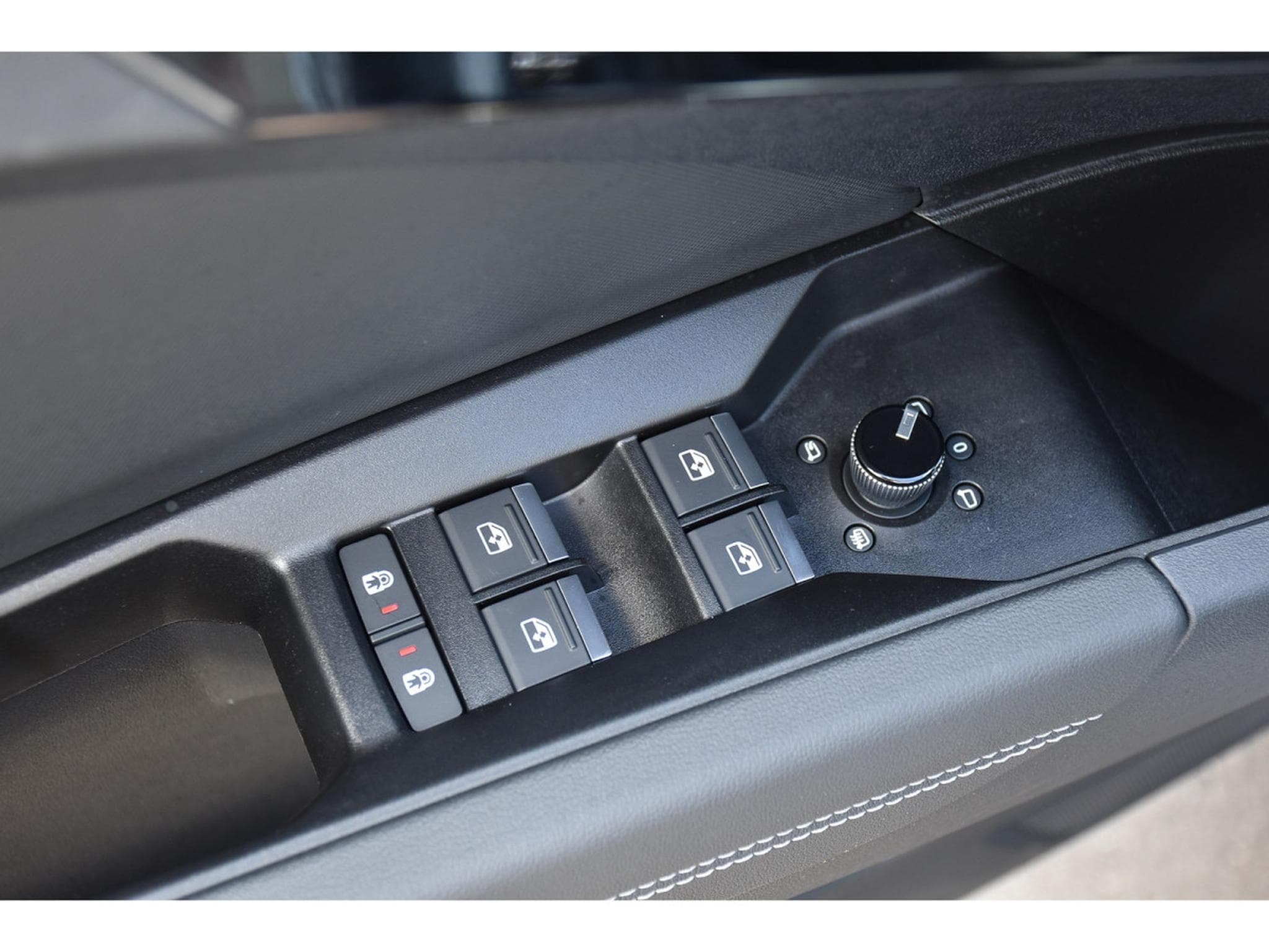 Audi Q4 e-tron Sportback 40 S-Line PANO CUIR MEMO ACC SIDE MATRIX HUD (2024) - Photo 20
