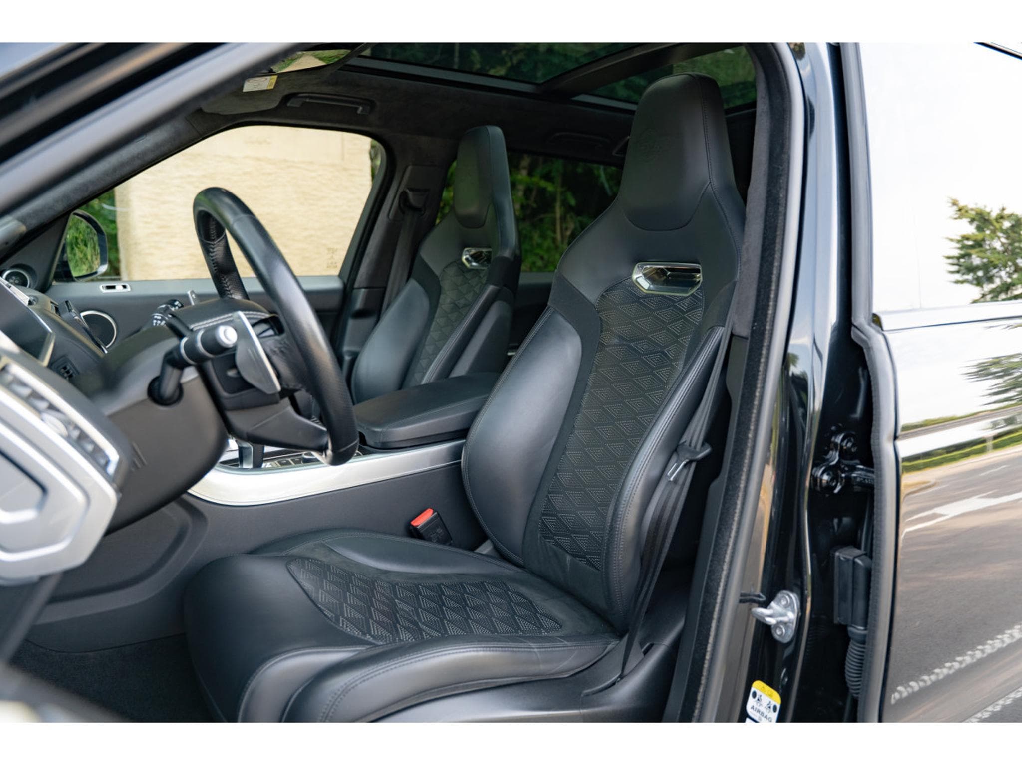 Land-Rover Range Rover Sport SVR - Full Carbon - Panoramic roof - Méridian (2021) - Photo 10