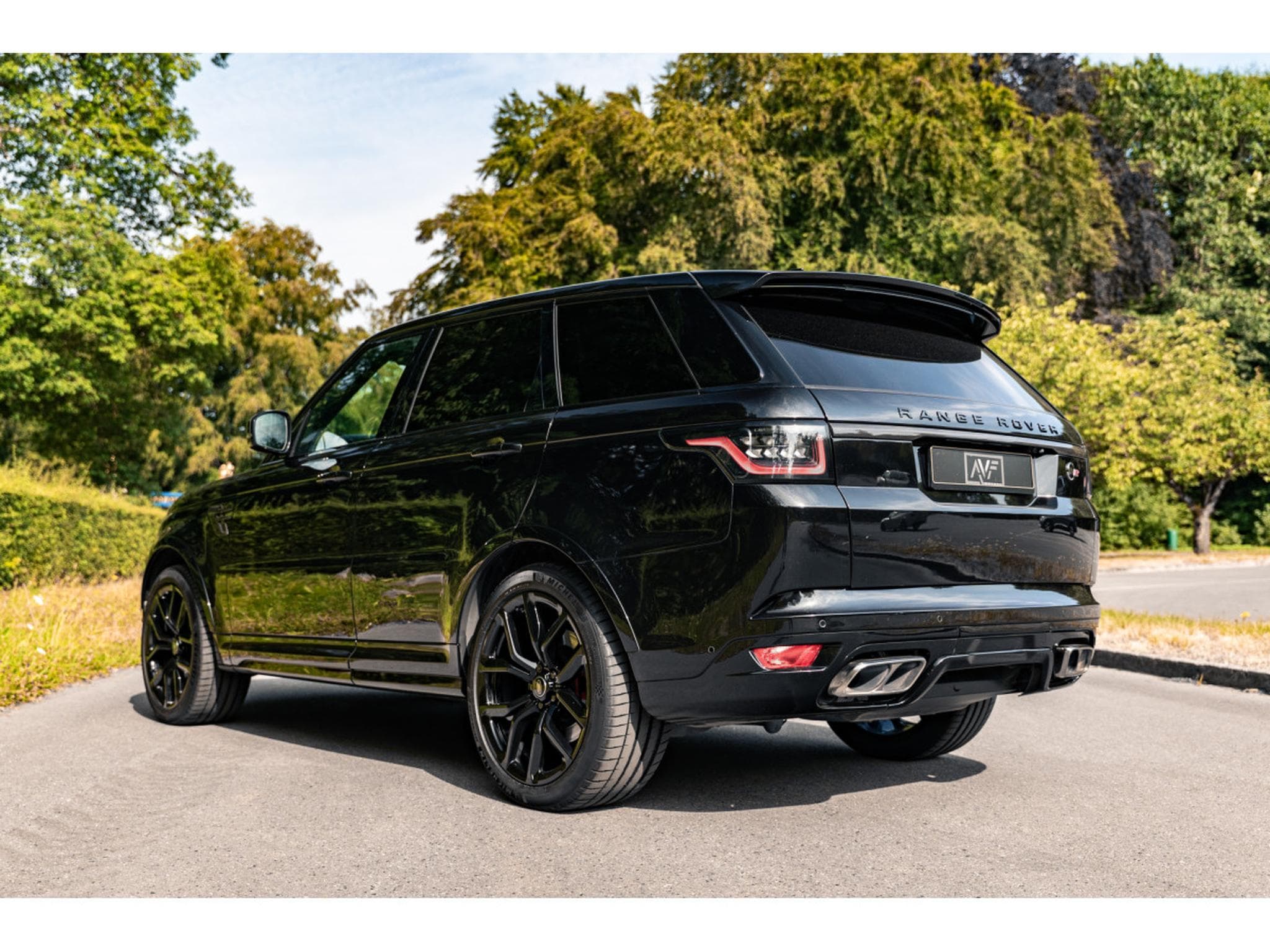 Land-Rover Range Rover Sport SVR - Full Carbon - Panoramic roof - Méridian (2021) - Photo 4