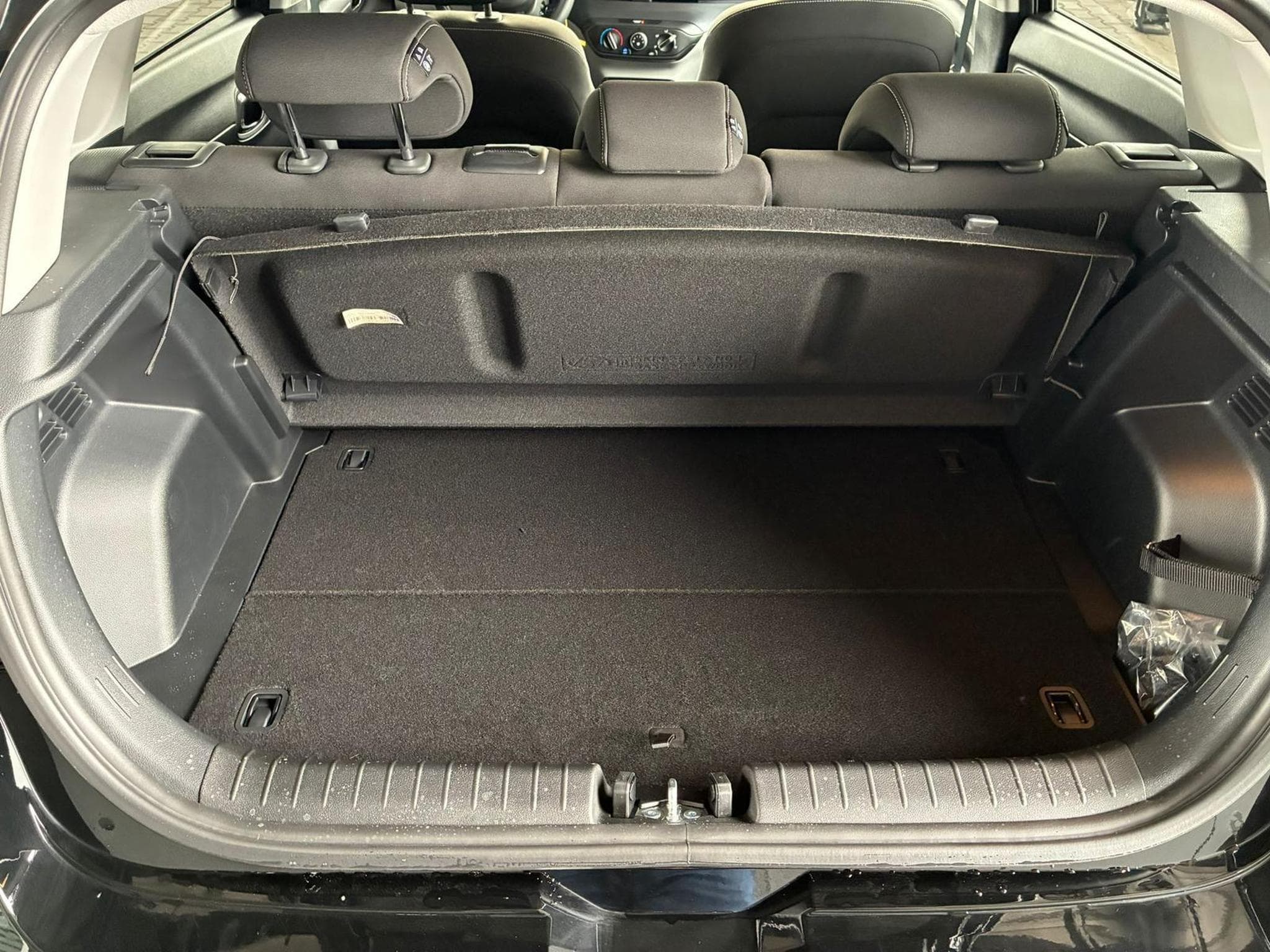 Hyundai i20 Standard (2025) - Photo 8