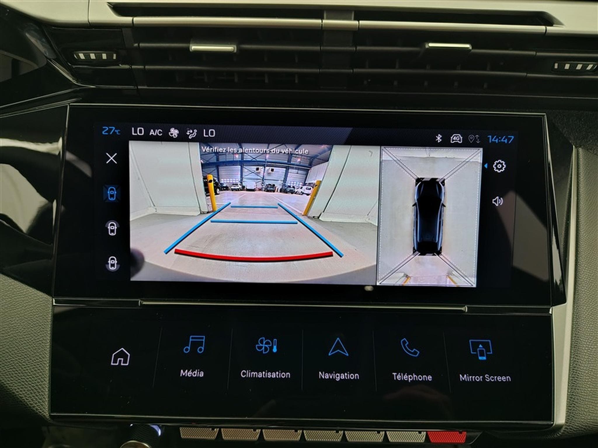 Peugeot 408 1.2 Hybrid 136cv e-DCS6 Allure NAVI / FULL LED / CAMERA 360 (2024) - Photo 17