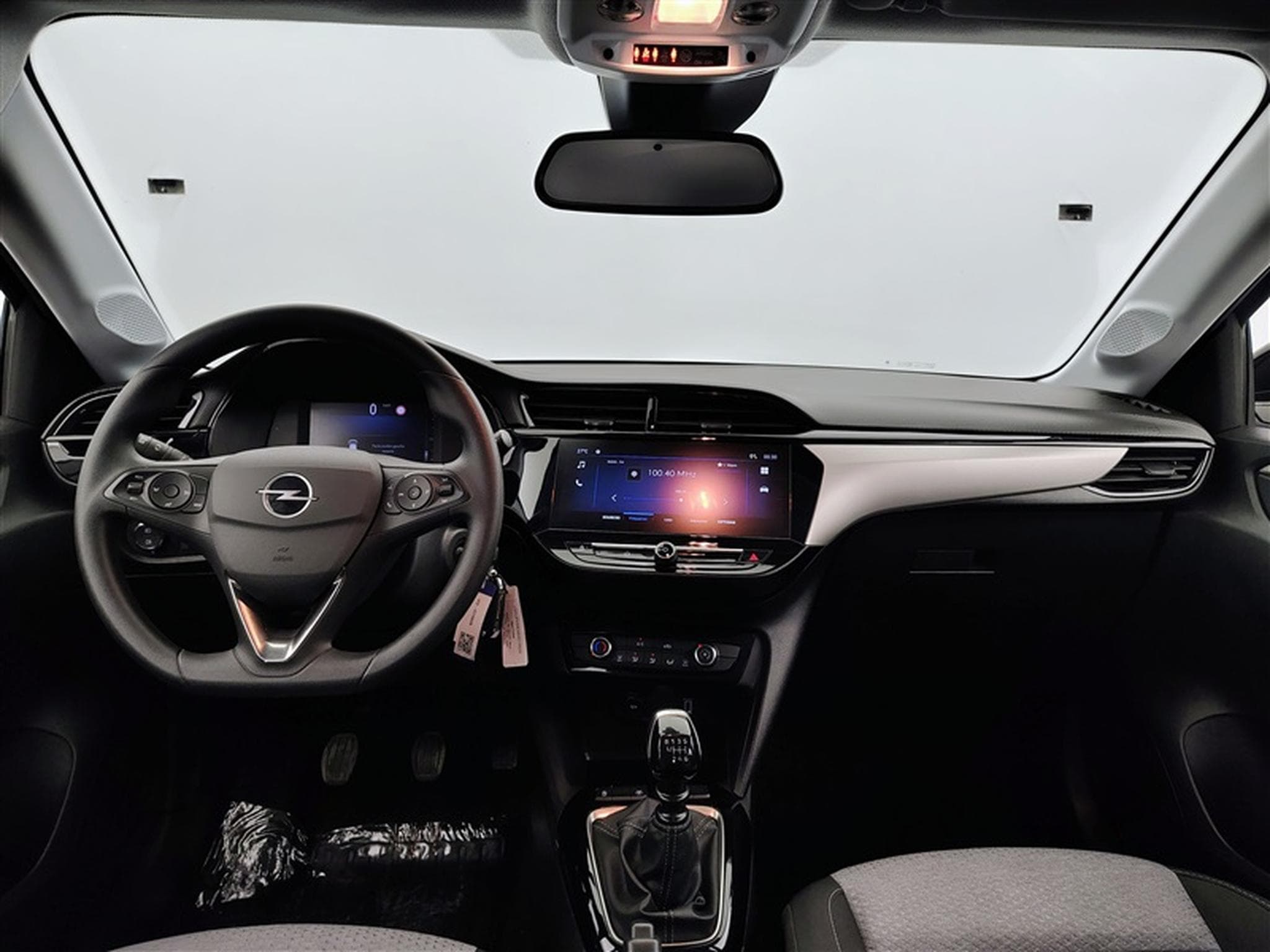 Opel Corsa 1.2i 100cv Edition CARPLAY / FULL LED / CAMERA (2025) - Photo 8