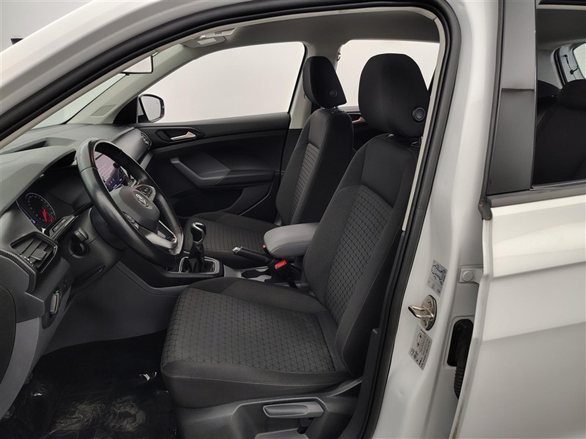 VW T-Cross 1.0 TSI Life OPF (EU6AP) (2020) - Photo 7