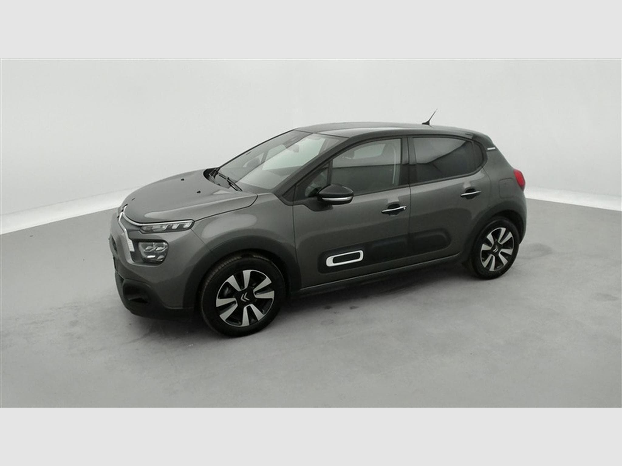 Citroen C3 1.2i PureTech Shine CARPLAY / FULL LED / JA 16" (2023) - Photo 21