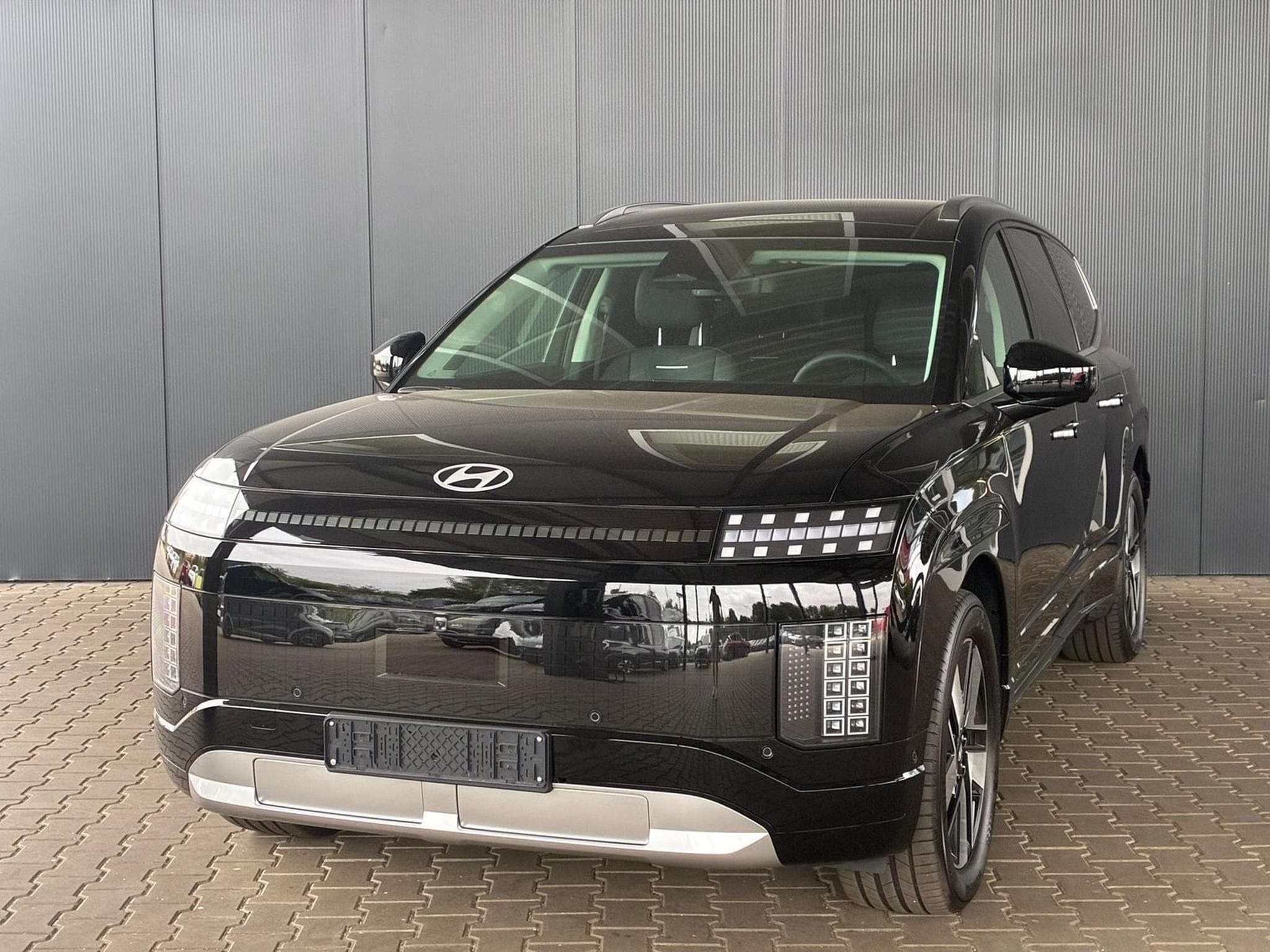 Hyundai IONIQ 9 Connect (2026) - Photo 1
