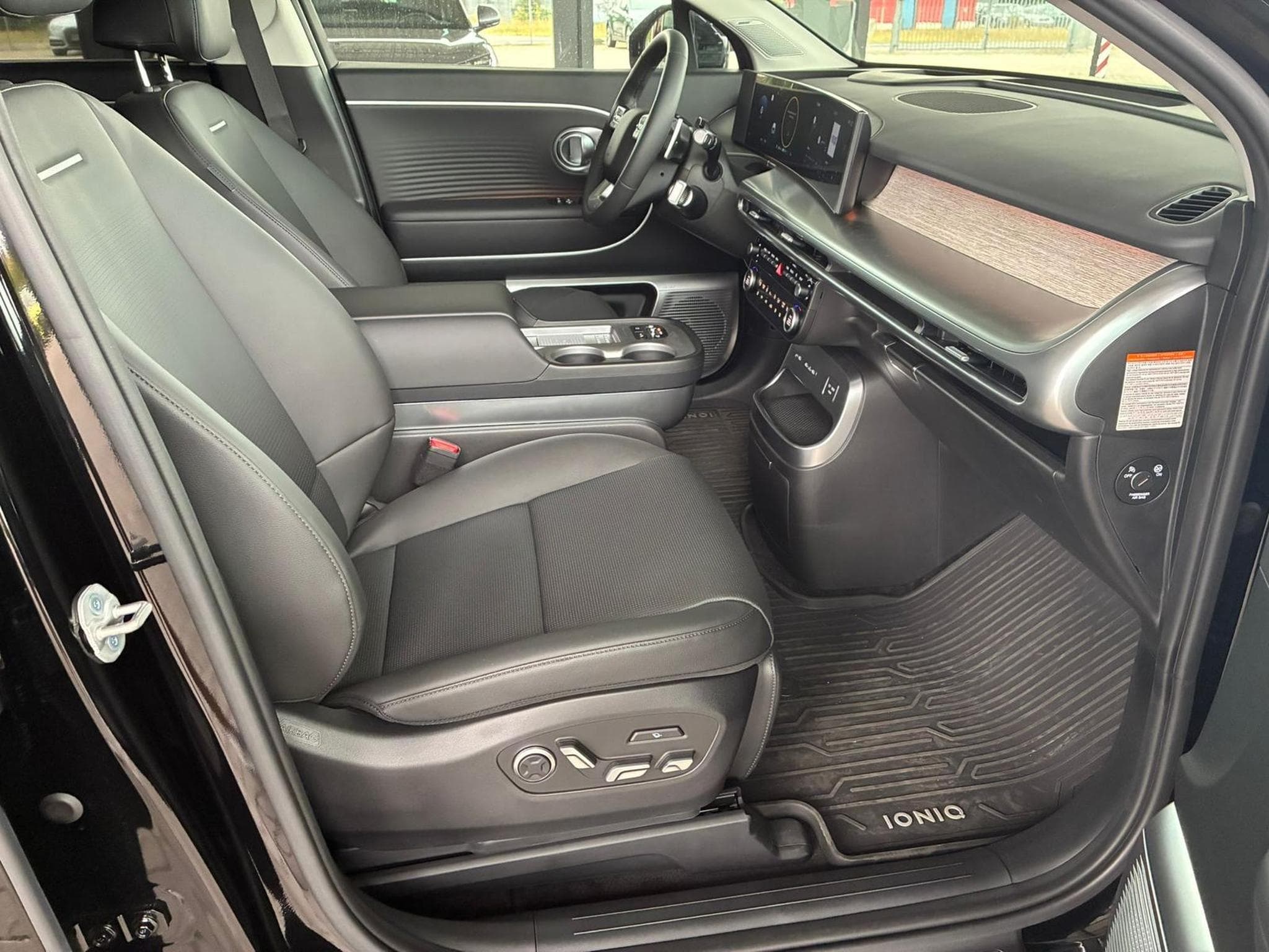 Hyundai IONIQ 9 Connect (2026) - Photo 11