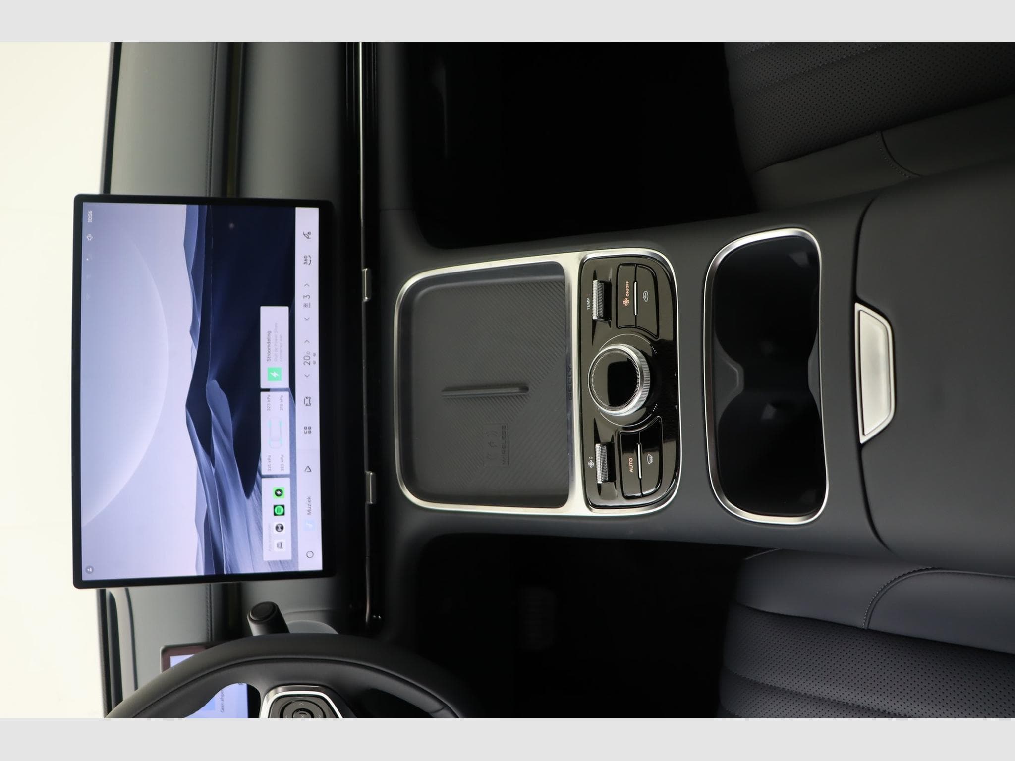 Geely Starray Launch Edition (2026) - Photo 12
