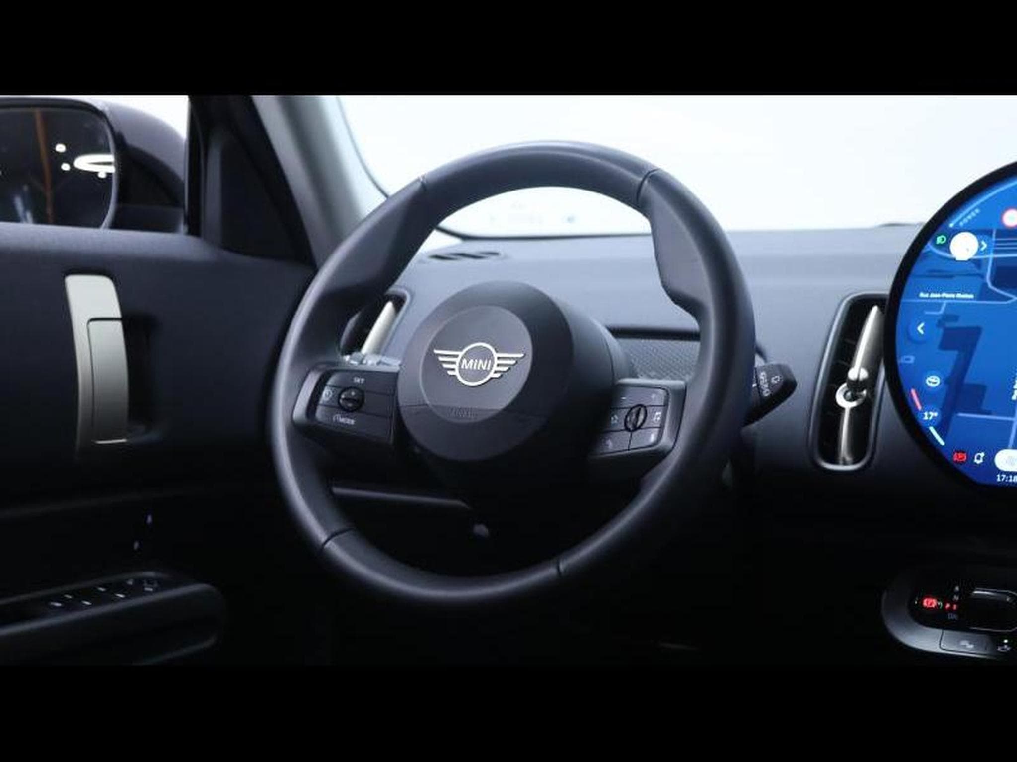 MINI Countryman 1.5 170 MHEV Classic Steptronic (2024) - Photo 16