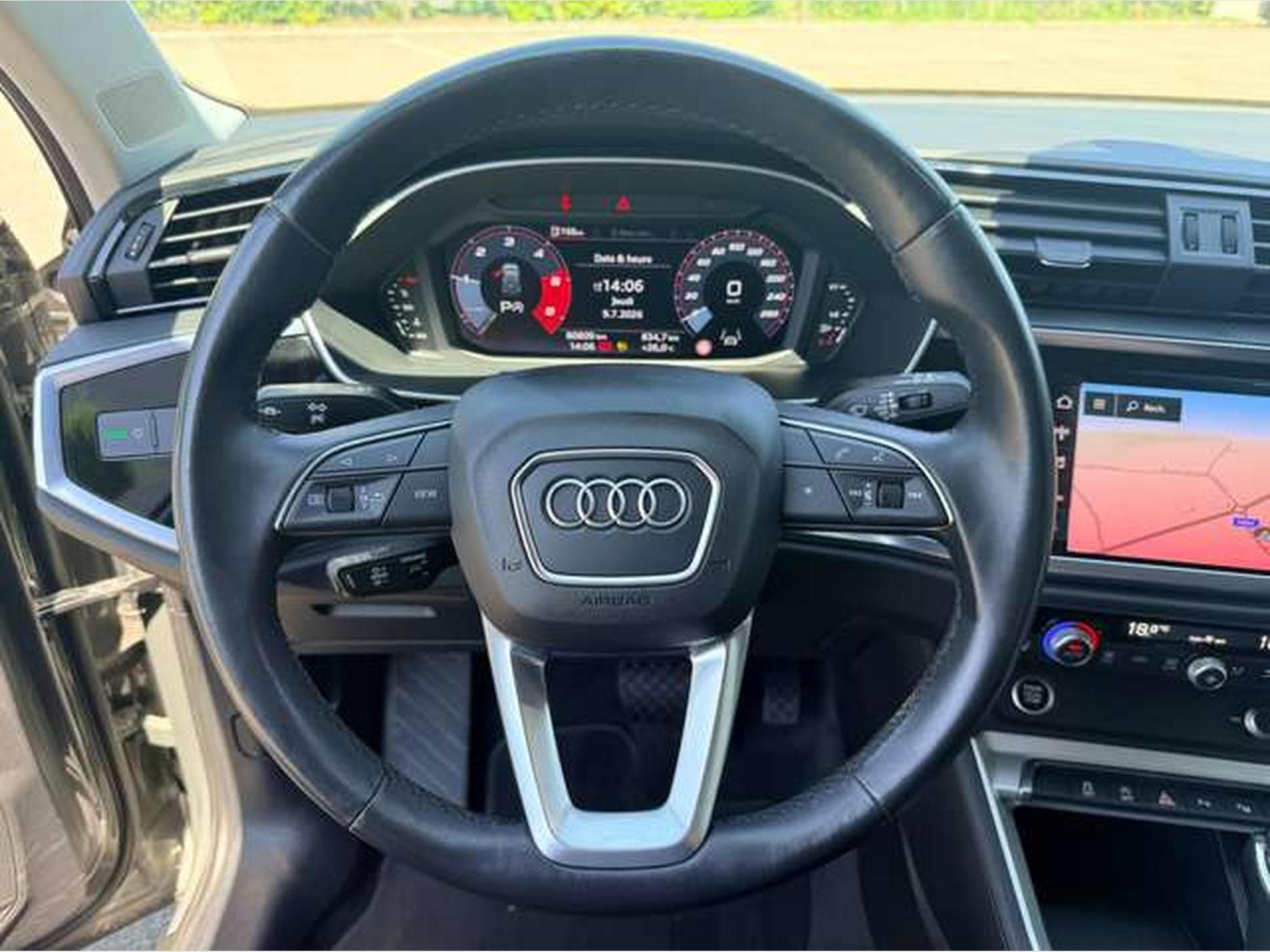 Audi Q3 DIESEL BUSINESS EDITION 150 CV (2021) - Photo 11