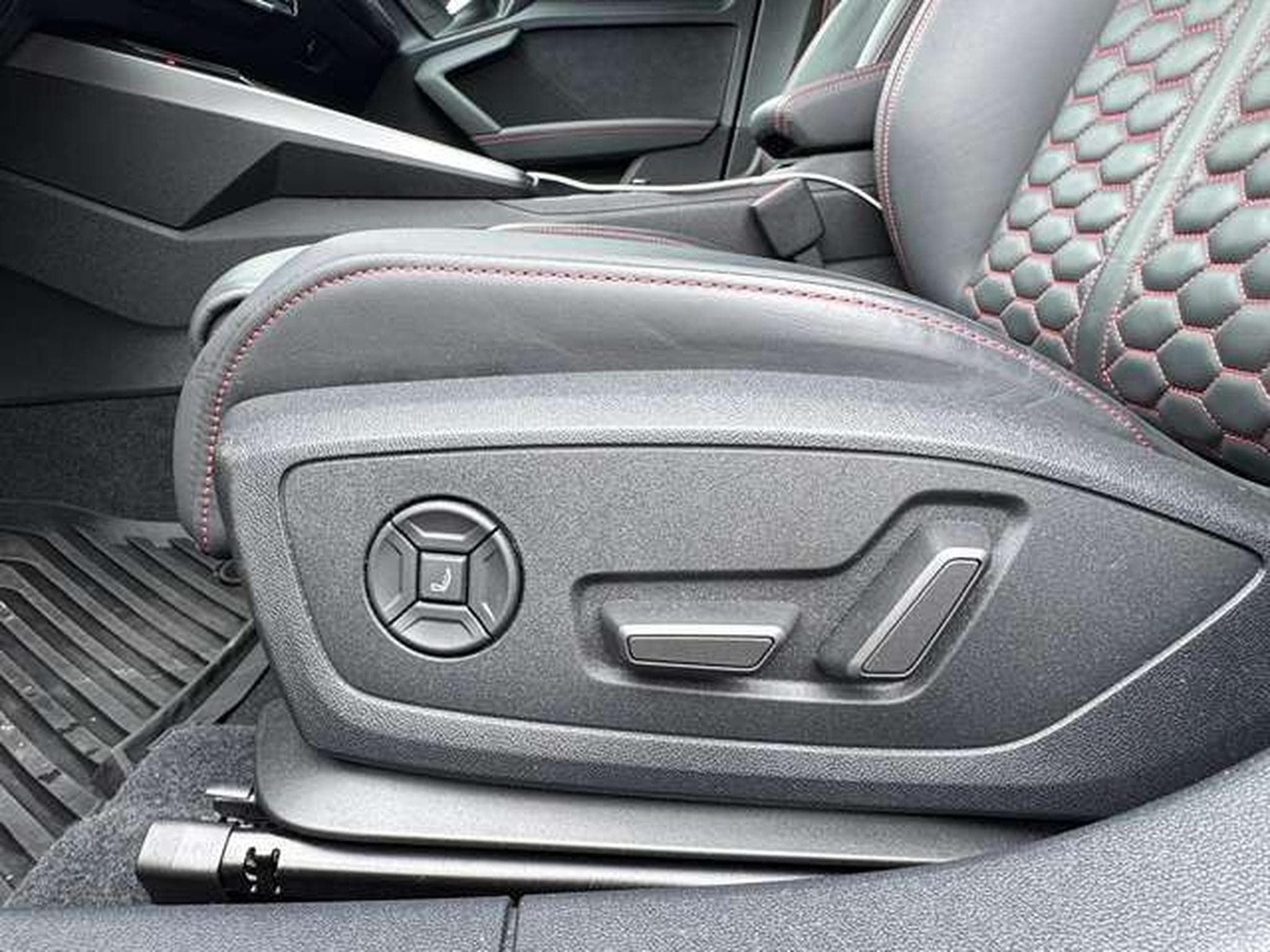 Audi RS3 RS3 / AUDI exclusif Nardo grey / TVA déductible (2024) - Photo 16