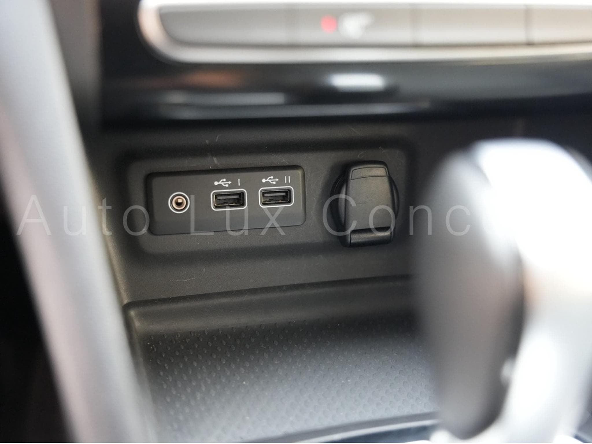 Renault Megane 1.5 dCi 115 EDC7 Equilibre (2024) - Photo 21