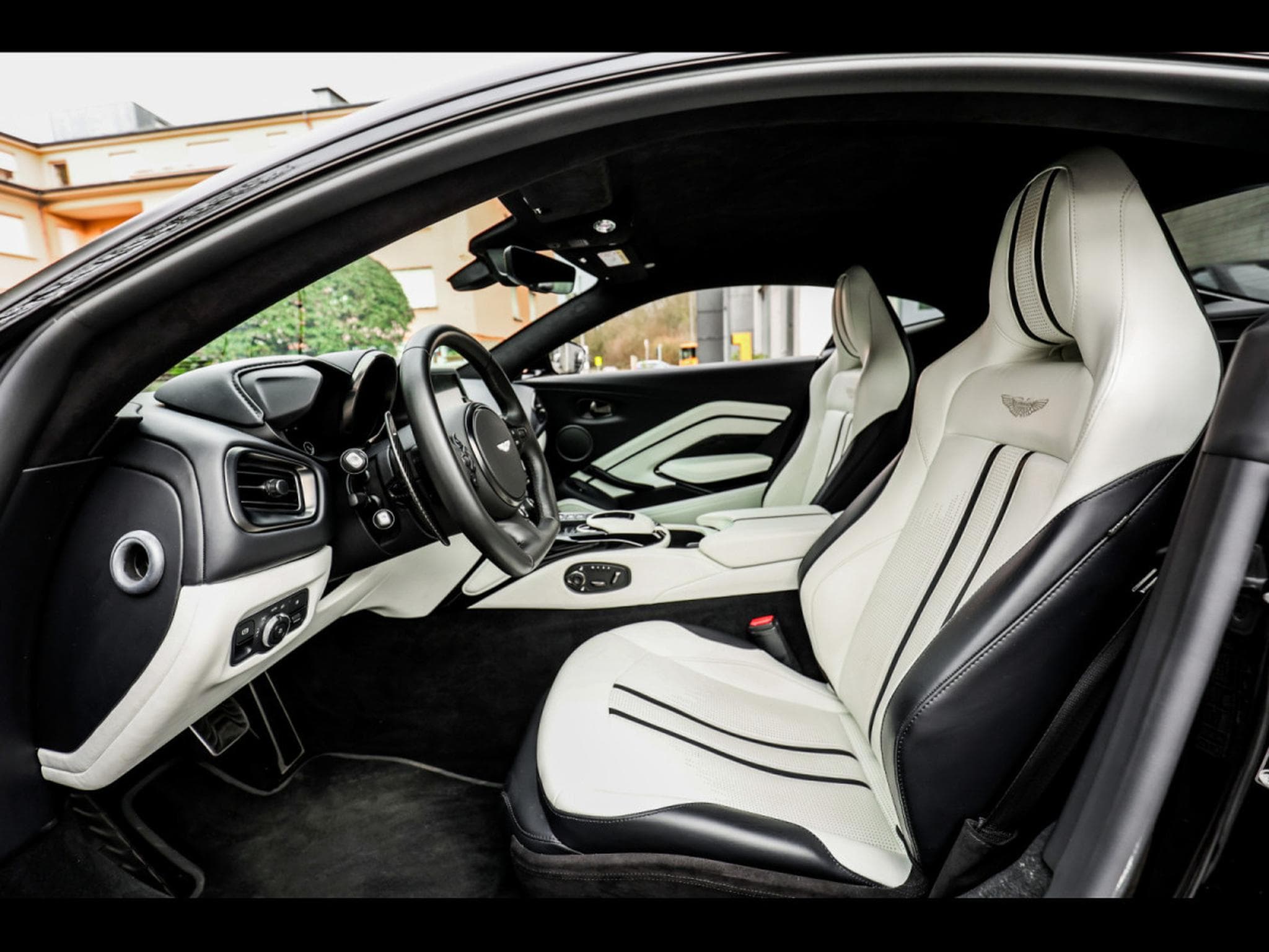 Aston-Martin V8 Vantage COUPE - FULL XPEL (2022) - Photo 10