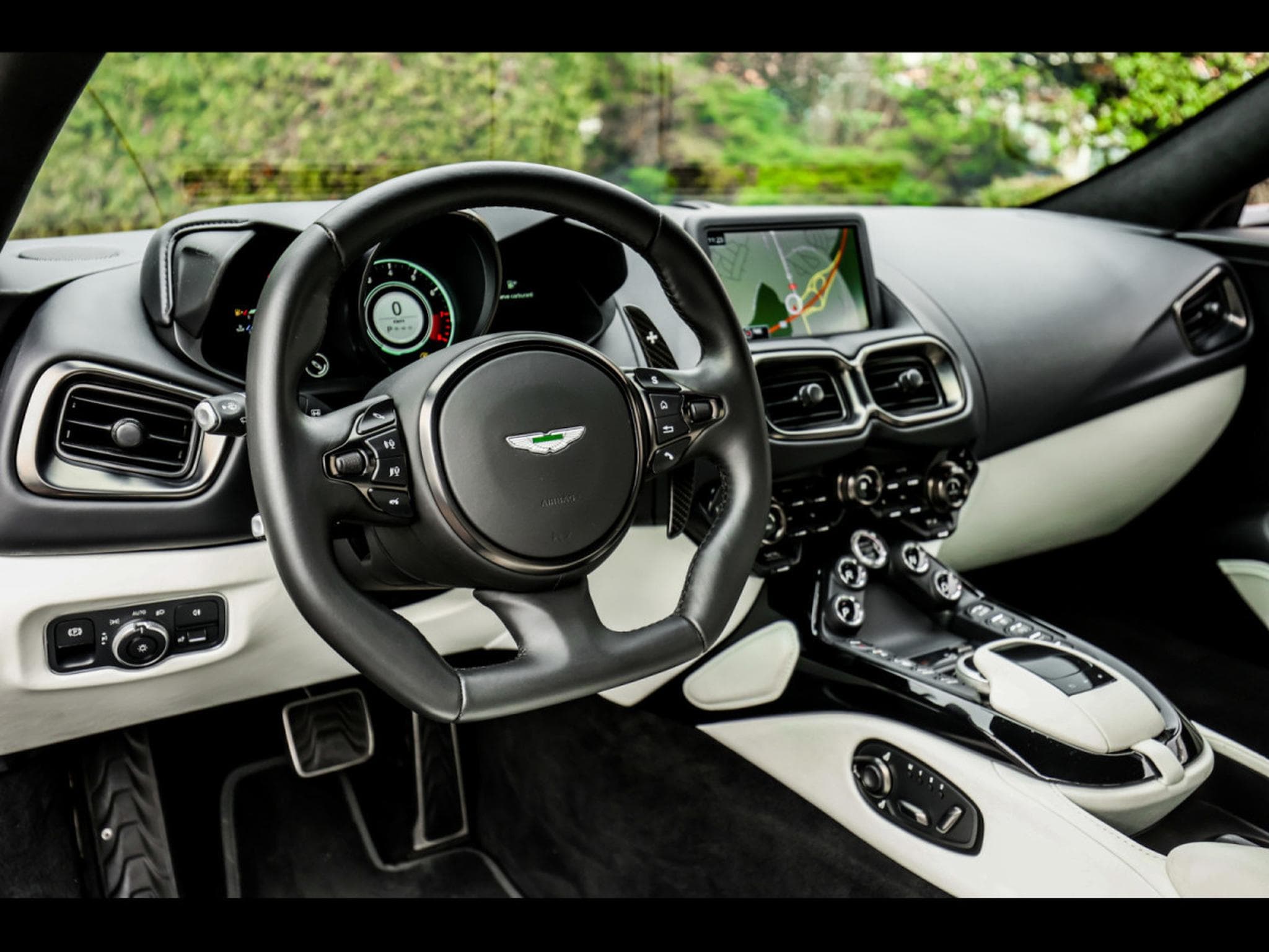 Aston-Martin V8 Vantage COUPE - FULL XPEL (2022) - Photo 9