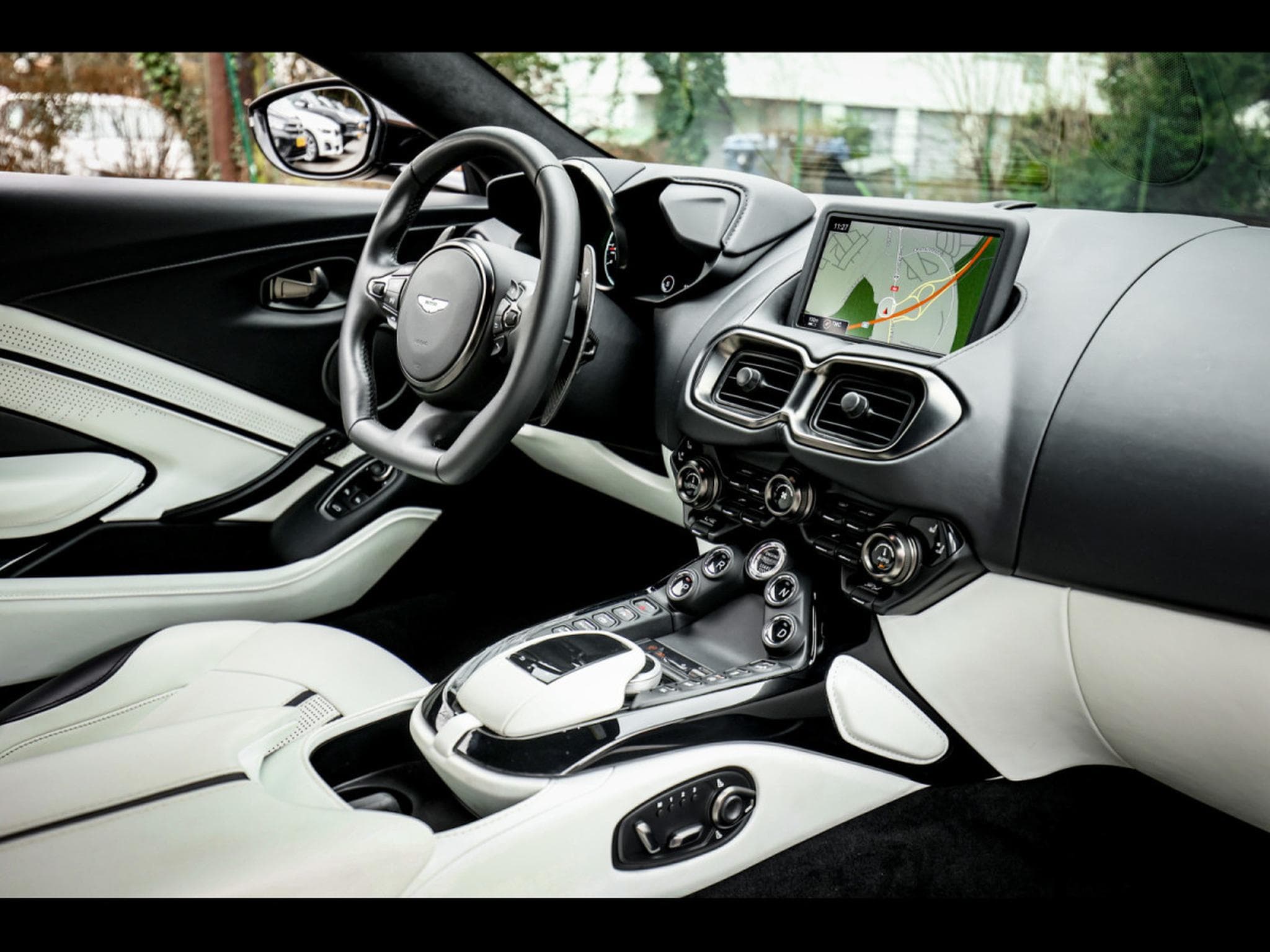 Aston-Martin V8 Vantage VANTAGE COUPE - FULL XPEL (2022) - Photo 12