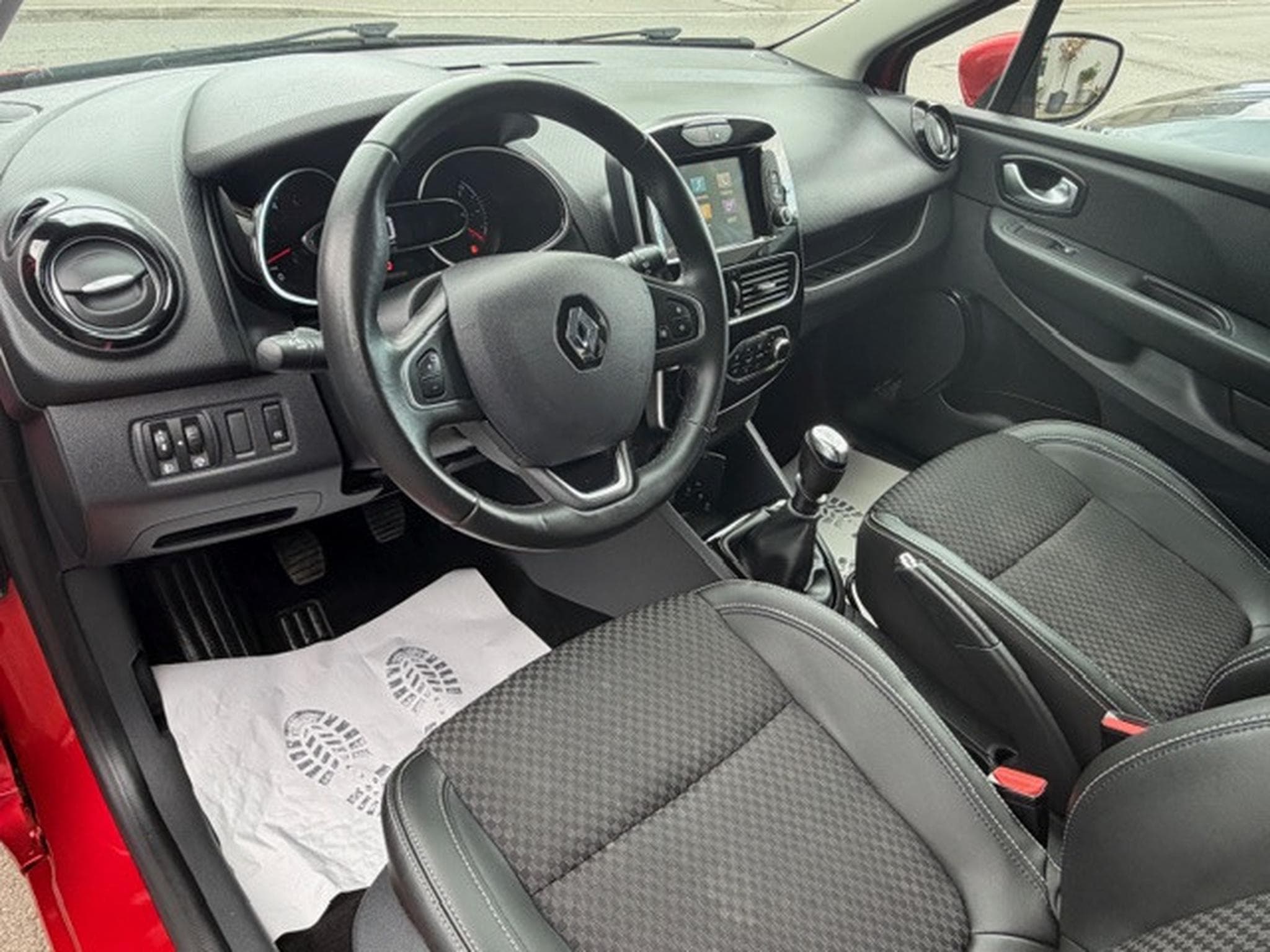 Renault Clio 1.5 Dci 110 Intens Sport (2018) - Photo 3