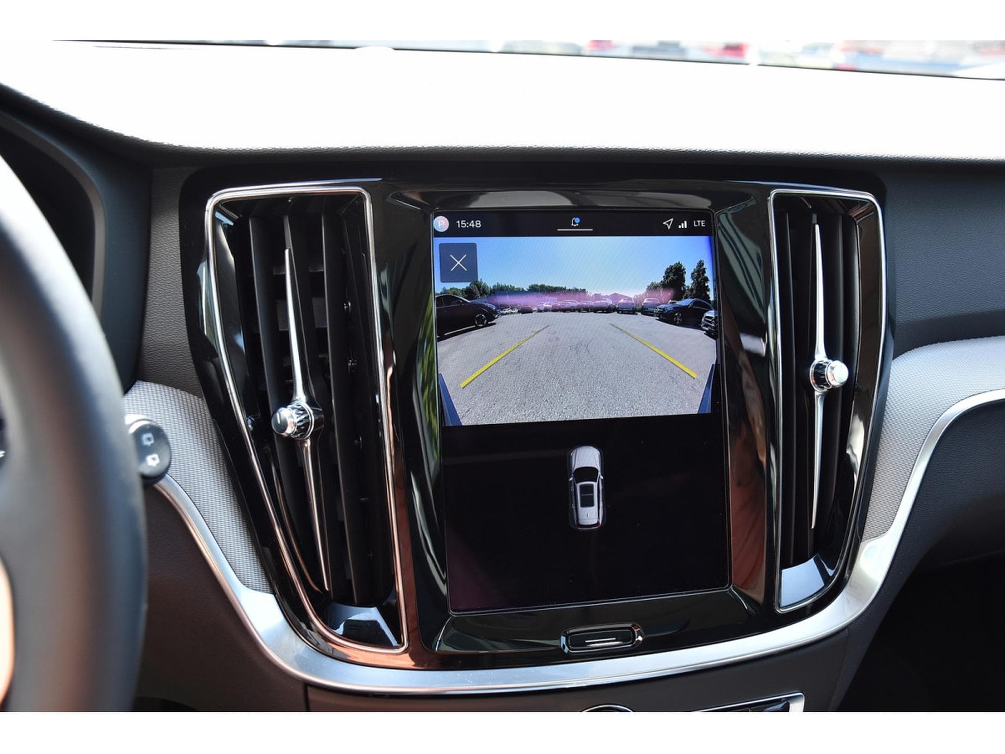 Volvo V60 2.0 B4 Plus Dark Geartronic PANO CUIR MEMO CAM360 HARMAN 1°M (2025) - Photo 18