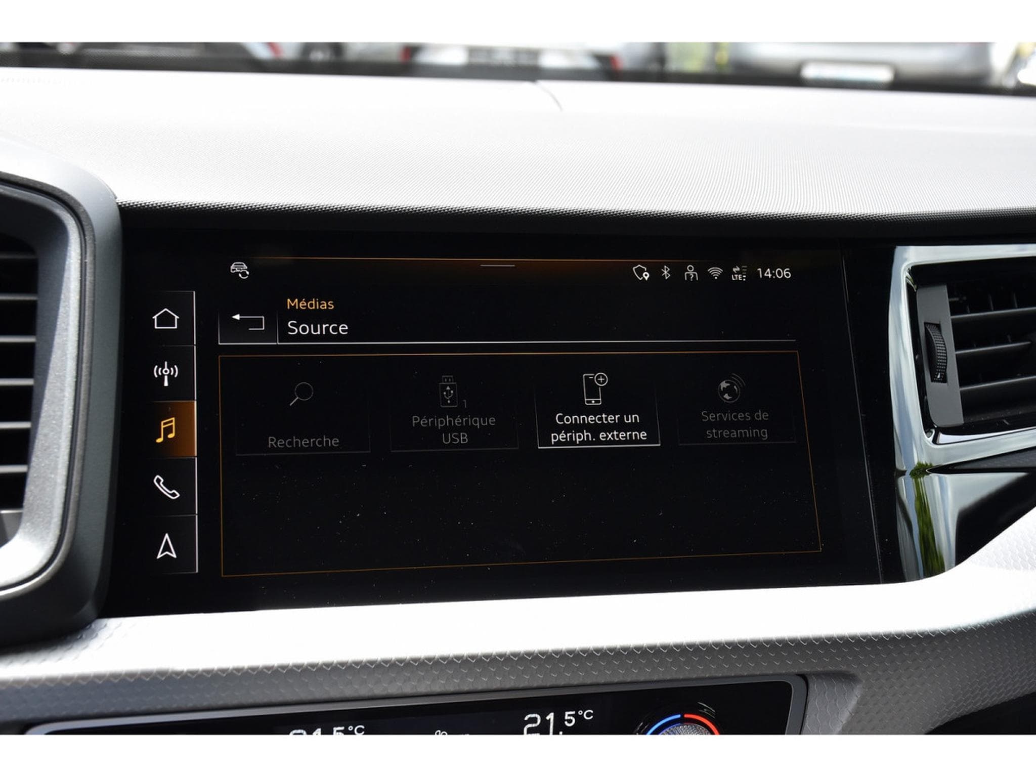 Audi A1 Allstreet 35 TFSI S-Line S-Tronic REGUL LANE GPS KEYLESS CAM (2025) - Photo 11