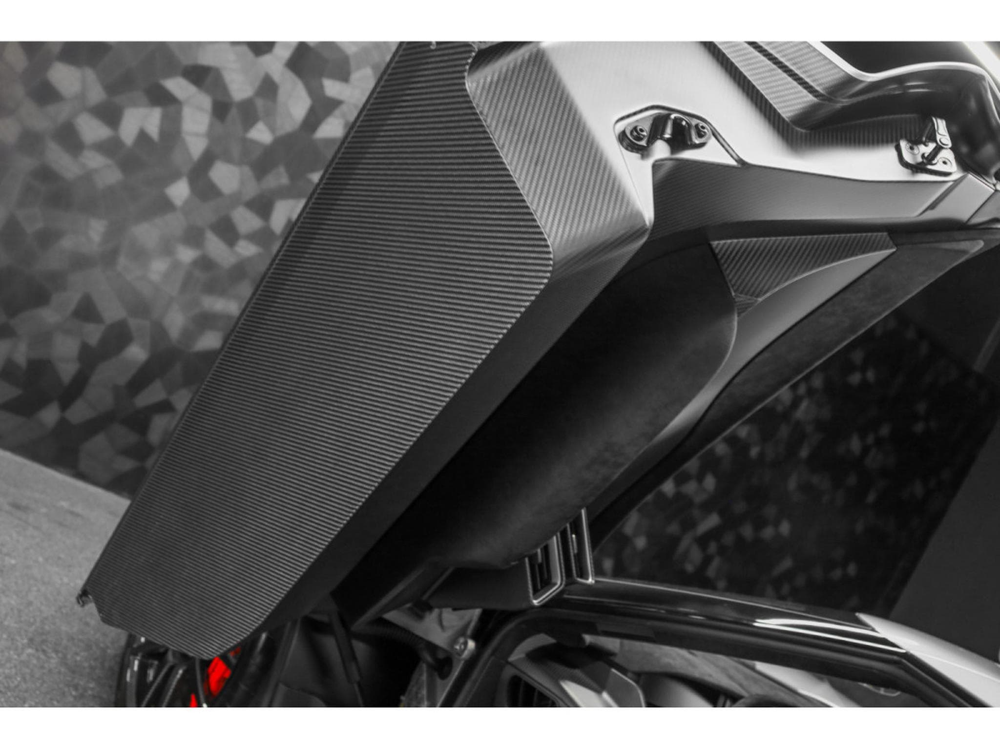 Ford GT Carbon Series - Ingot Silver (2023) - Photo 27