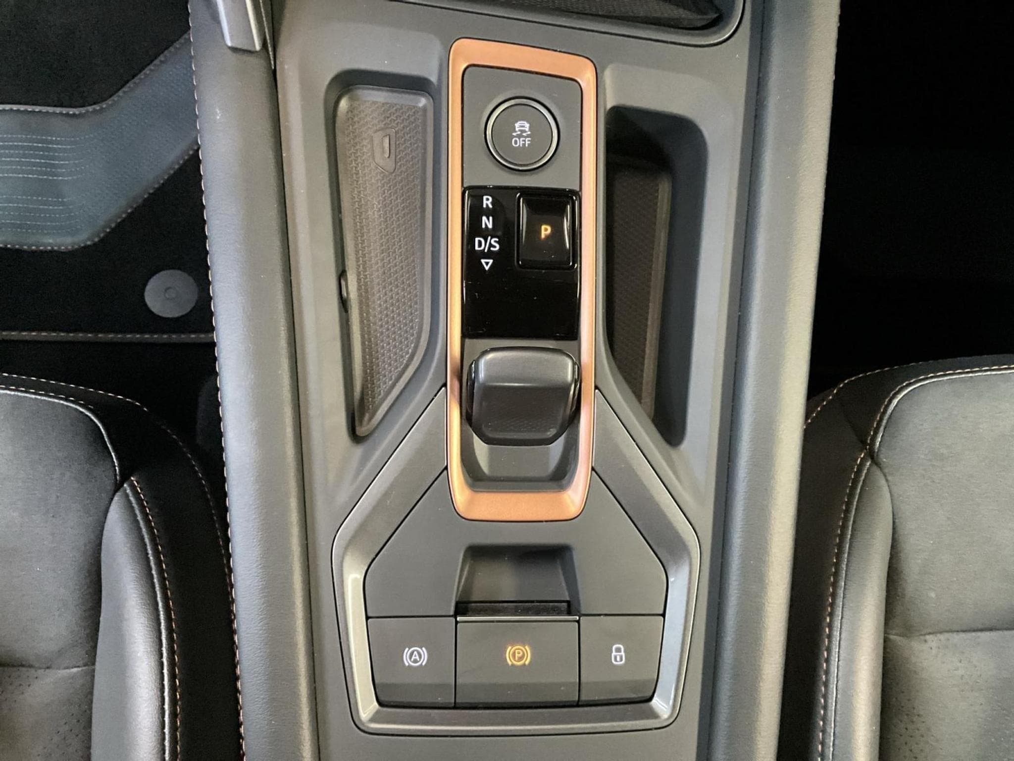 Cupra Leon DSG+Dinamica+Pure-Perf.+Int.-Drive (2025) - Photo 12