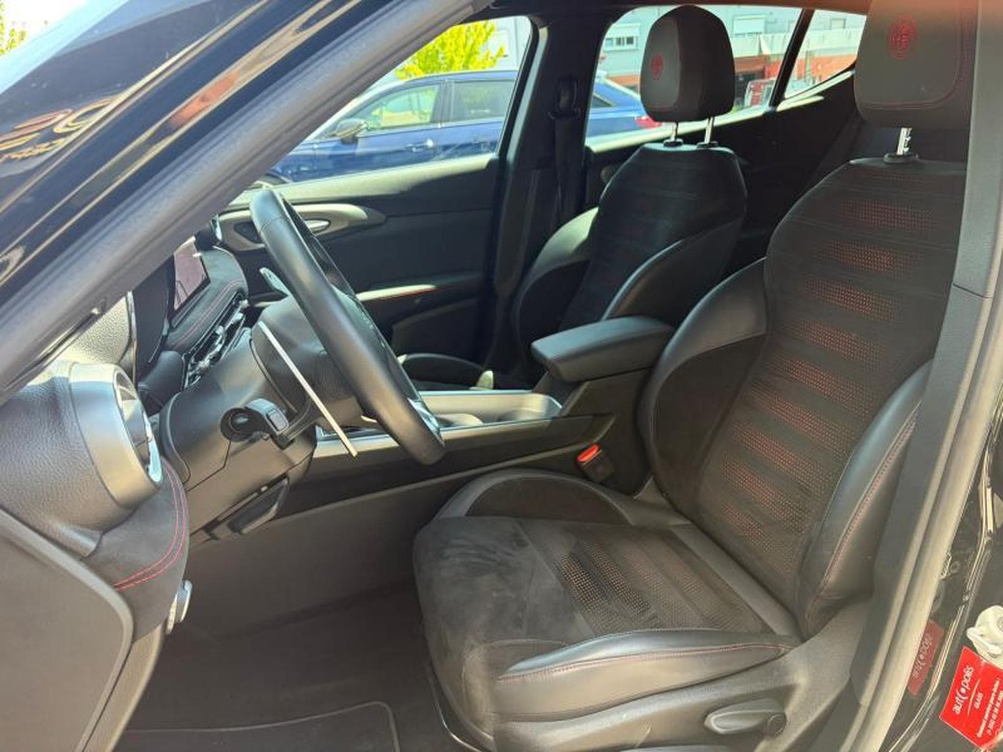 Alfa-Romeo Tonale Veloce Mild Hybrid/Alcantara/Camera (2023) - Photo 14