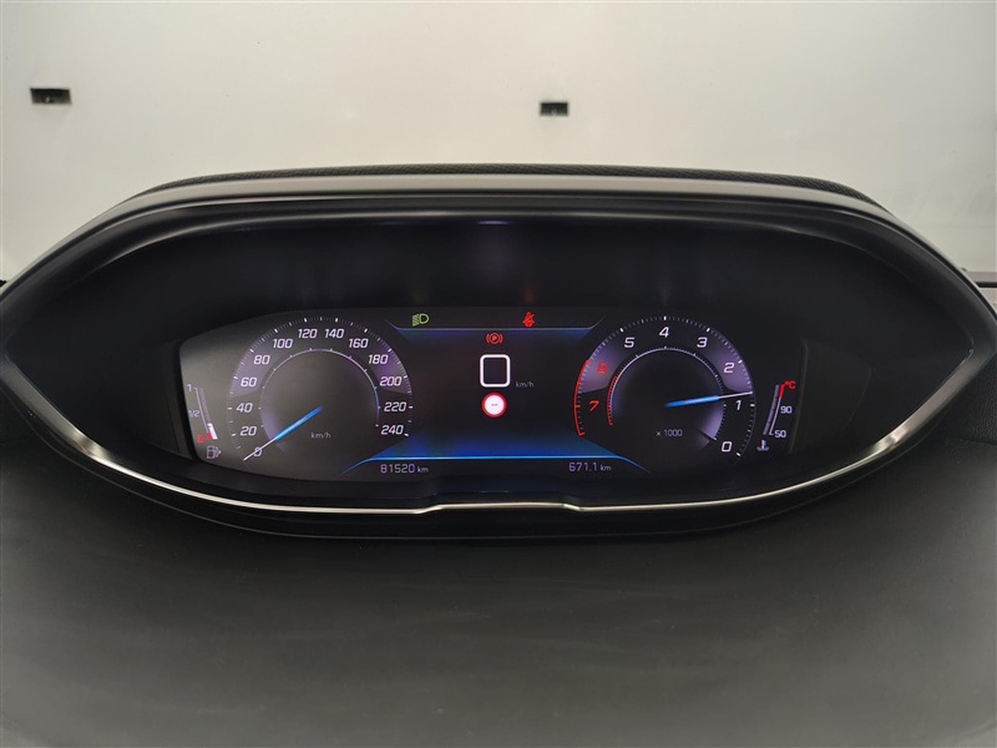 Peugeot 5008 1.2 7Pl Active Pack  Navi Cockpit / Led / PDC+Caméra (2021) - Photo 10