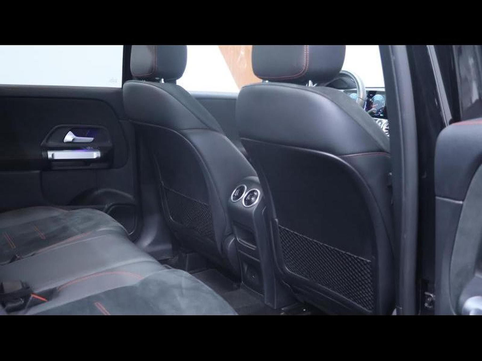 Mercedes GLB 200 Amg Line 7g-DCT (2022) - Photo 15