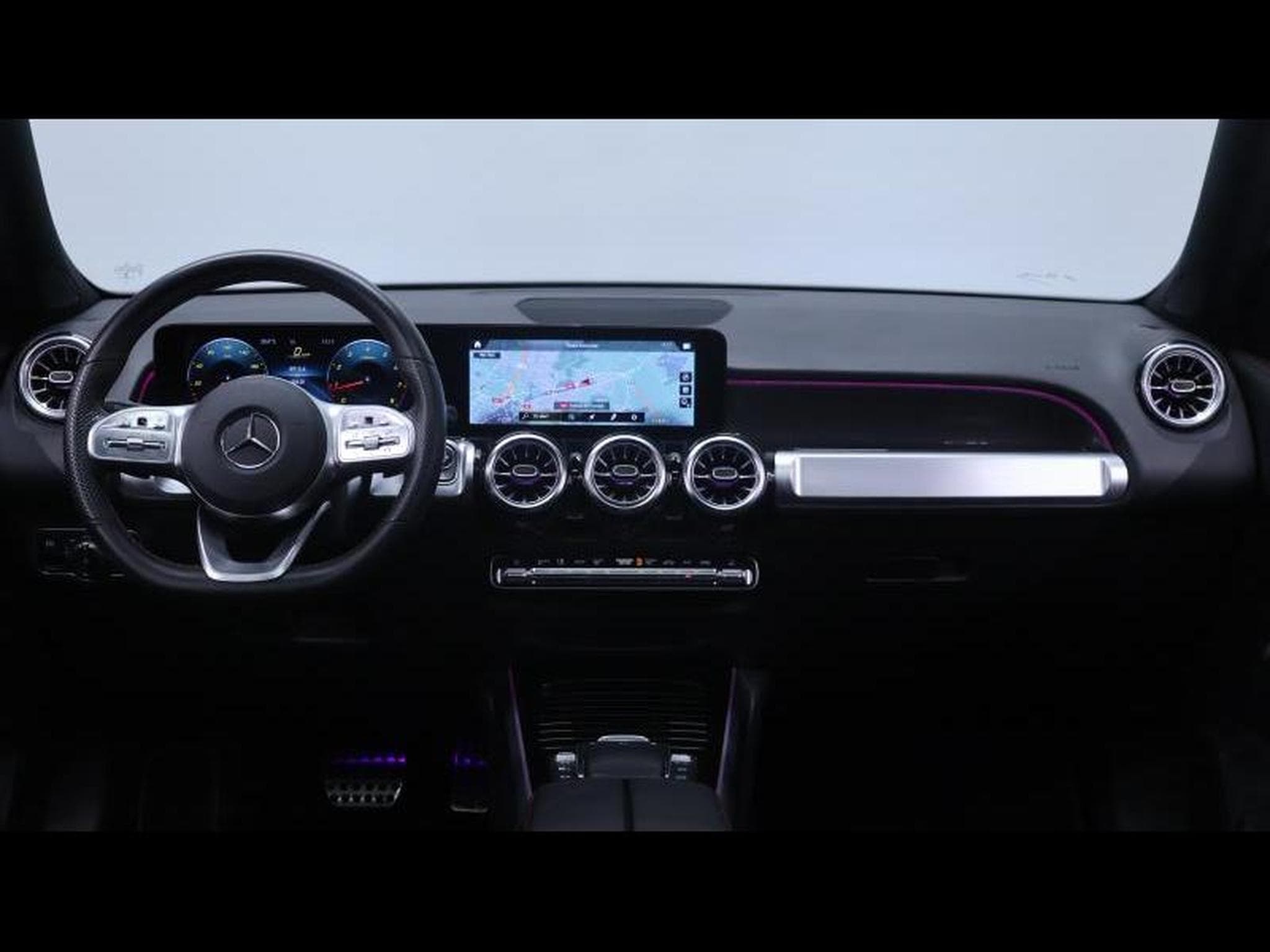 Mercedes GLB 200 Amg Line 7g-DCT (2022) - Photo 17