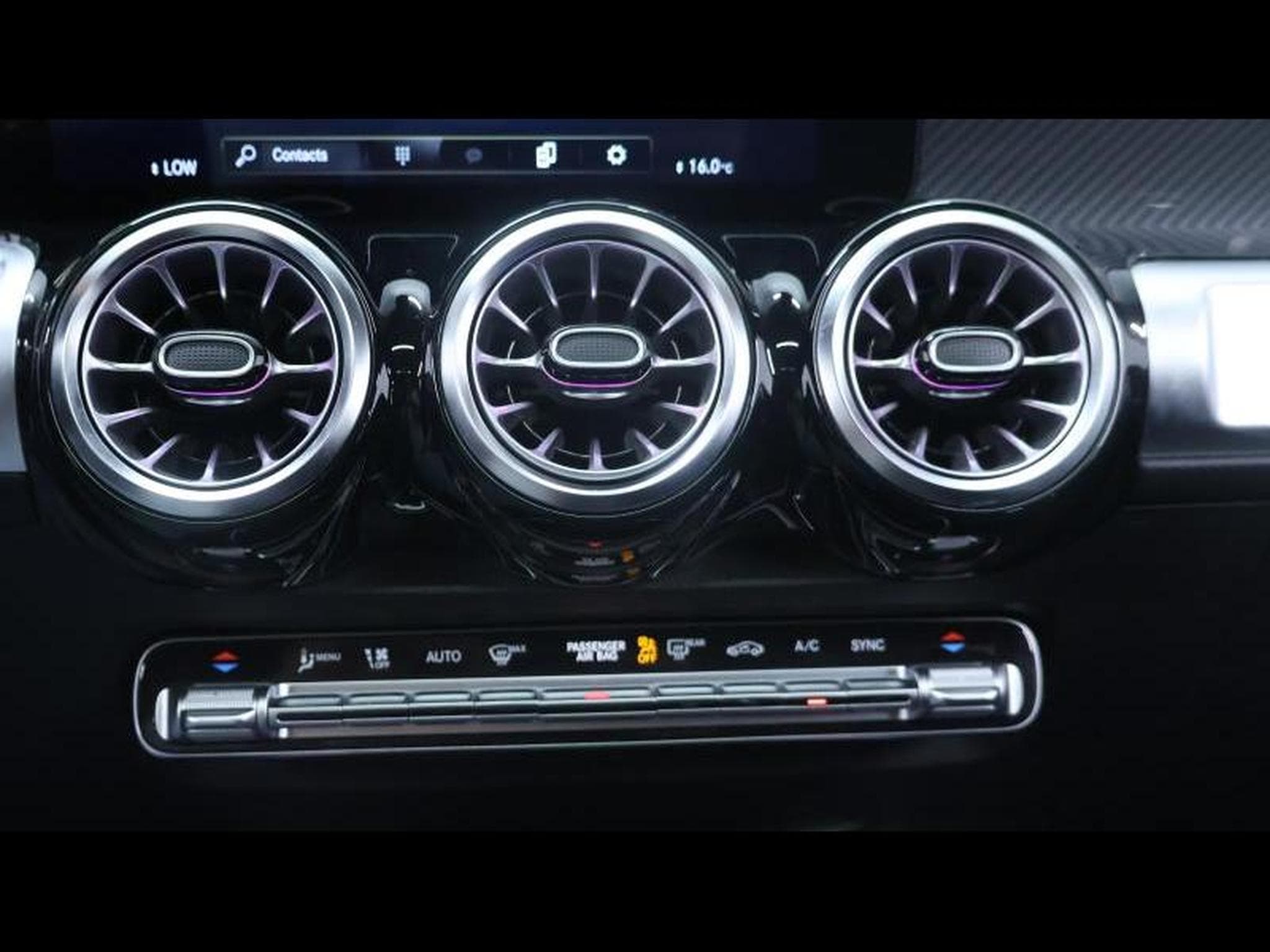 Mercedes GLB 200 Amg Line 7g-DCT (2022) - Photo 22