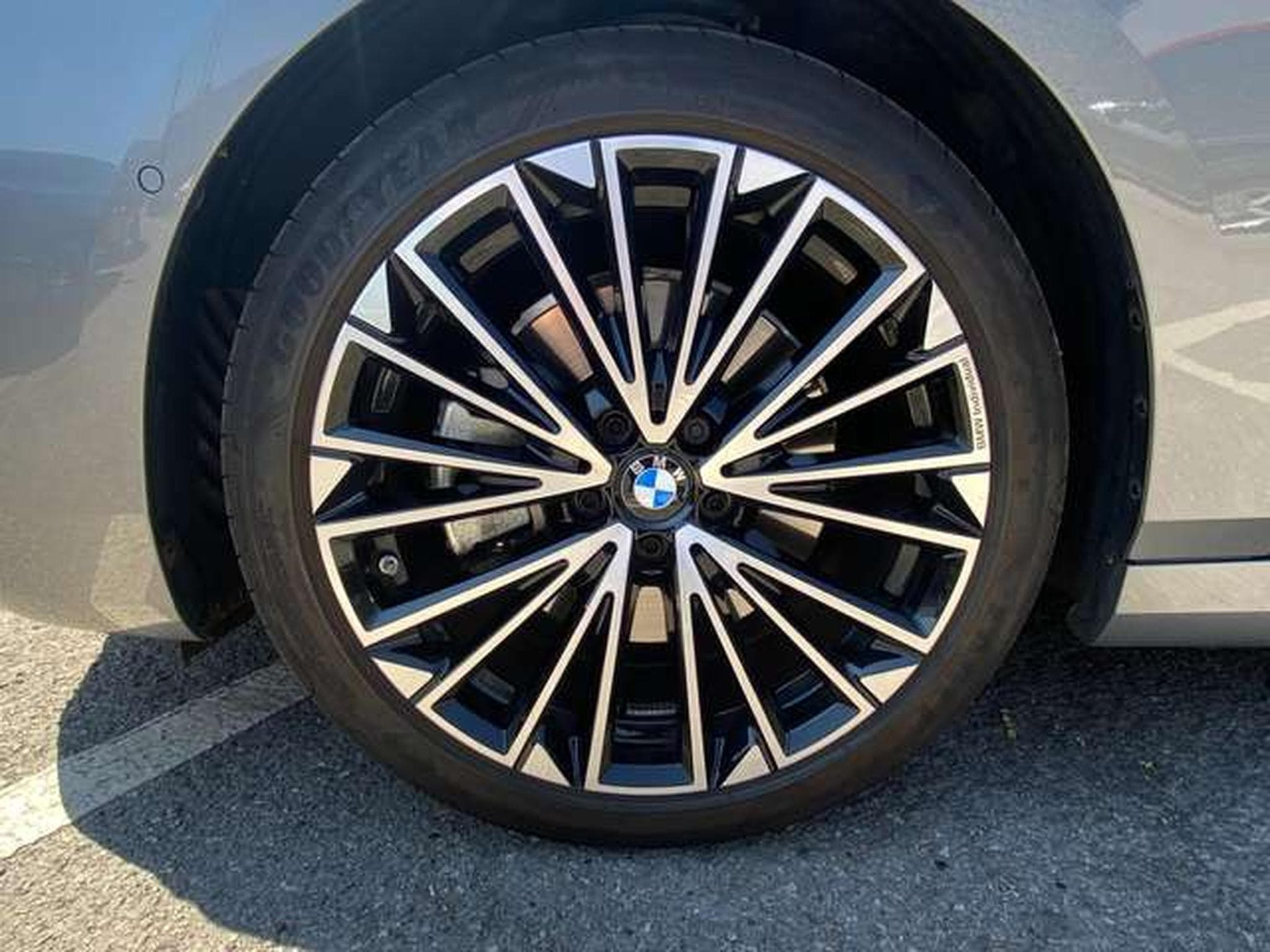 BMW 223 223i xDrive Active Tourer Aut M Sport (2024) - Photo 22