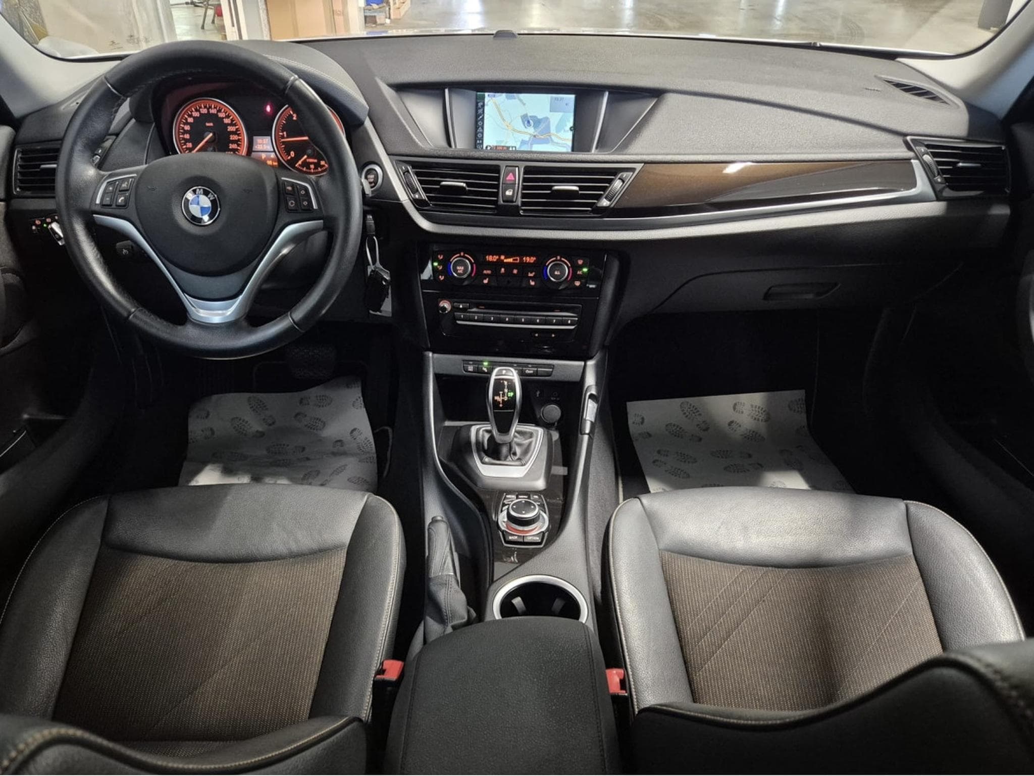 BMW X1 X1 Xdrive  143cv 1.8 D  GPS 4X4 (2014) - Photo 6