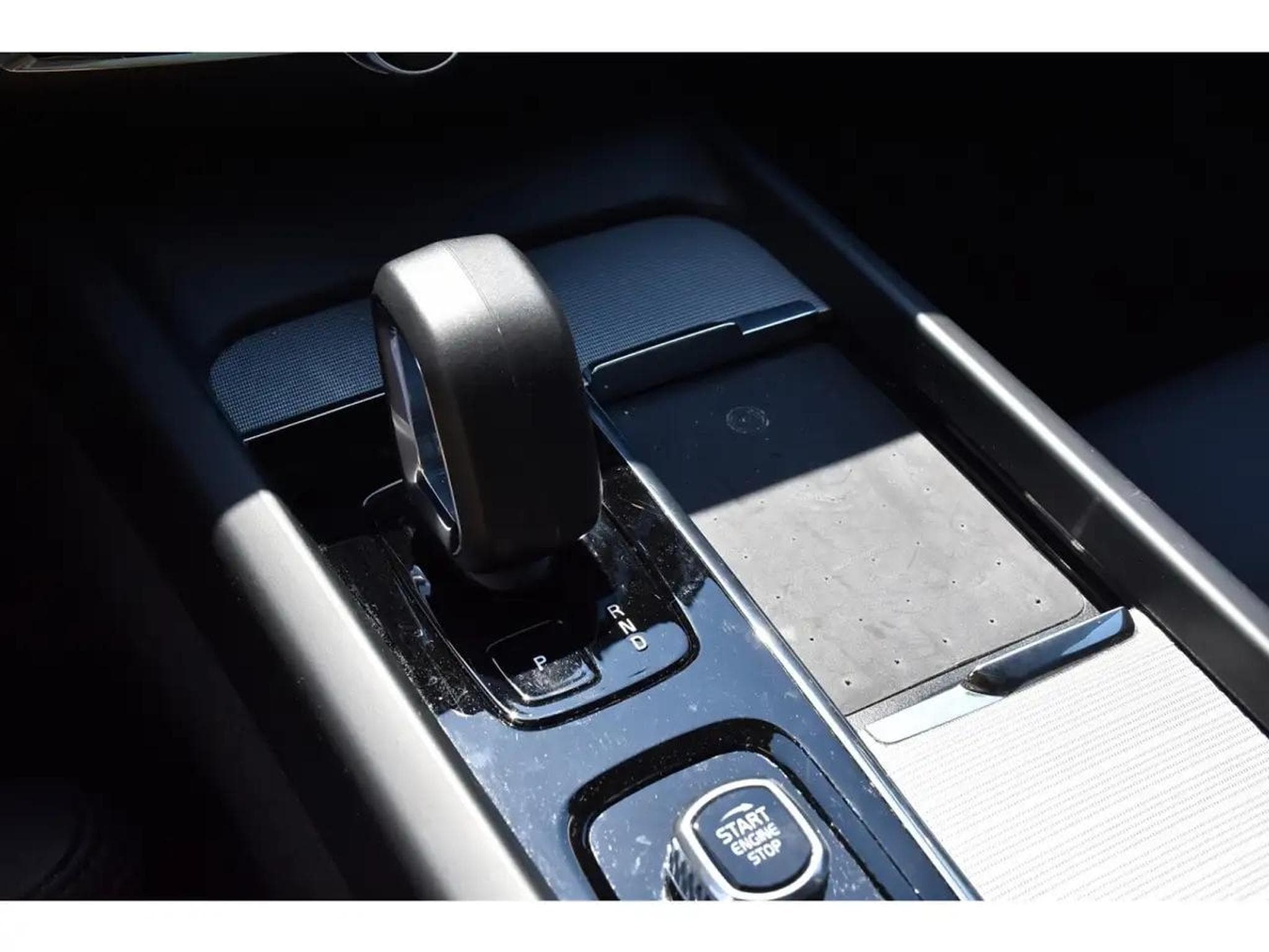 Volvo V60 (2025) - Photo 18
