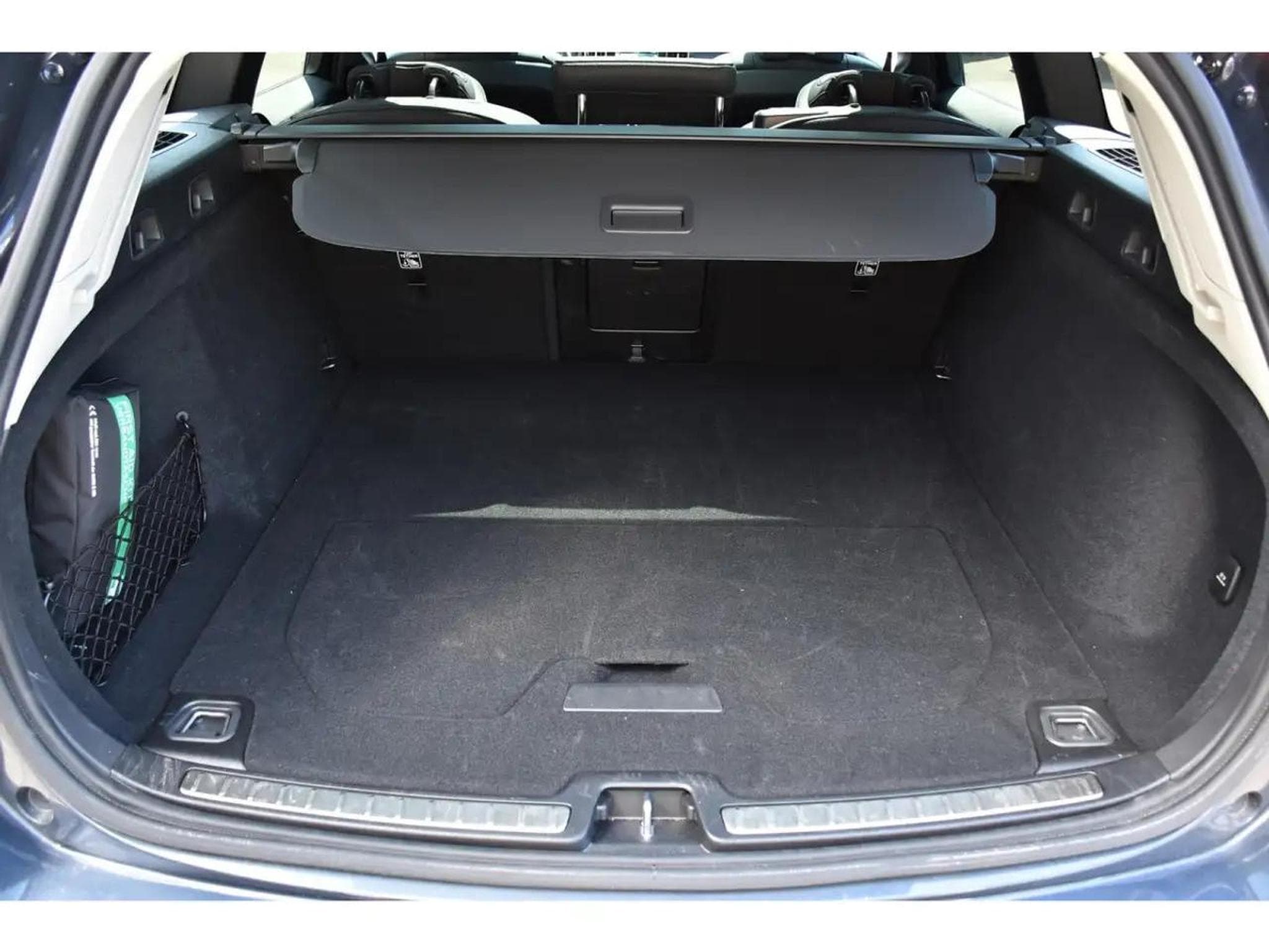 Volvo V60 (2025) - Photo 24