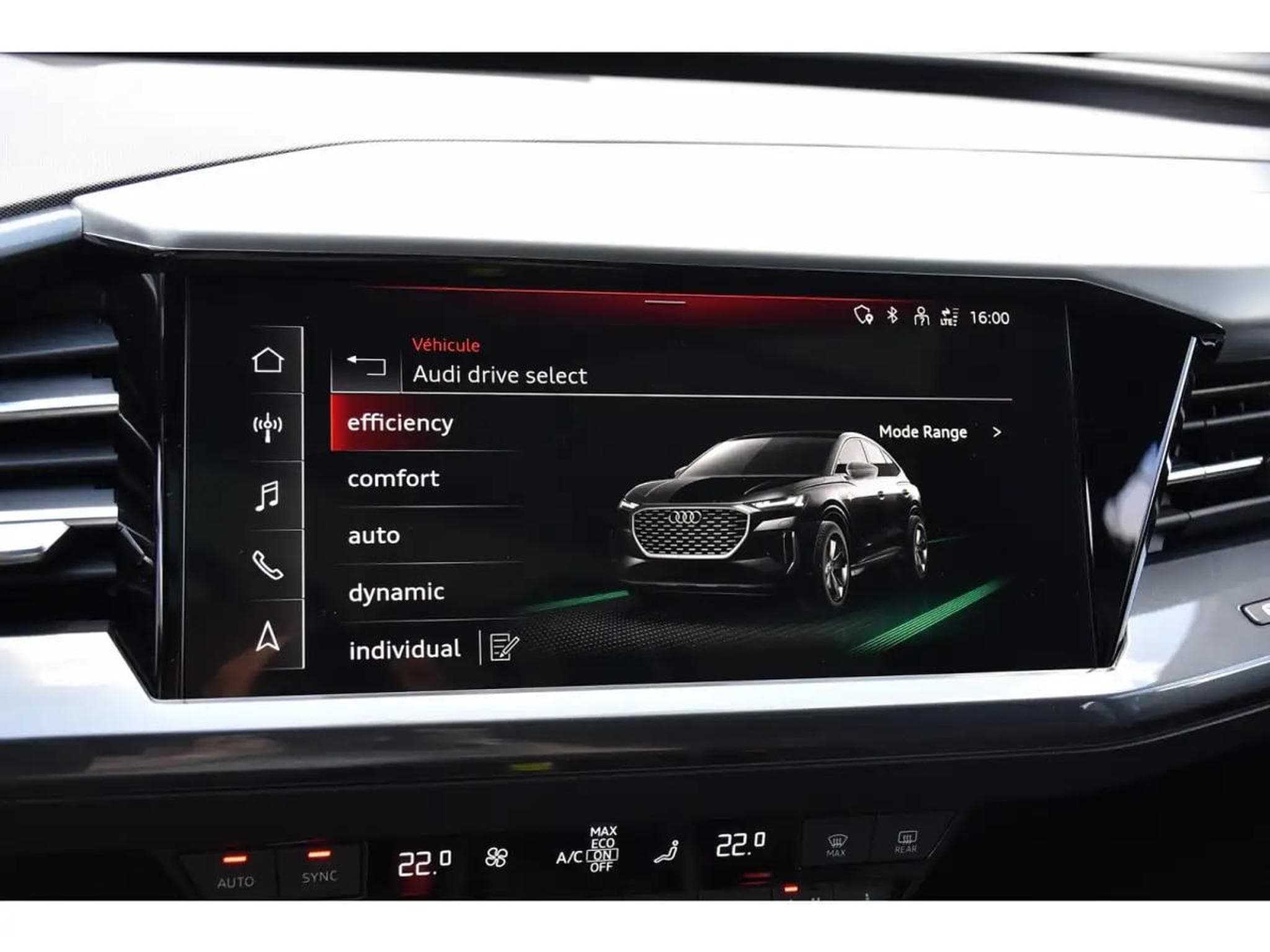 Audi e-tron (2024) - Photo 17