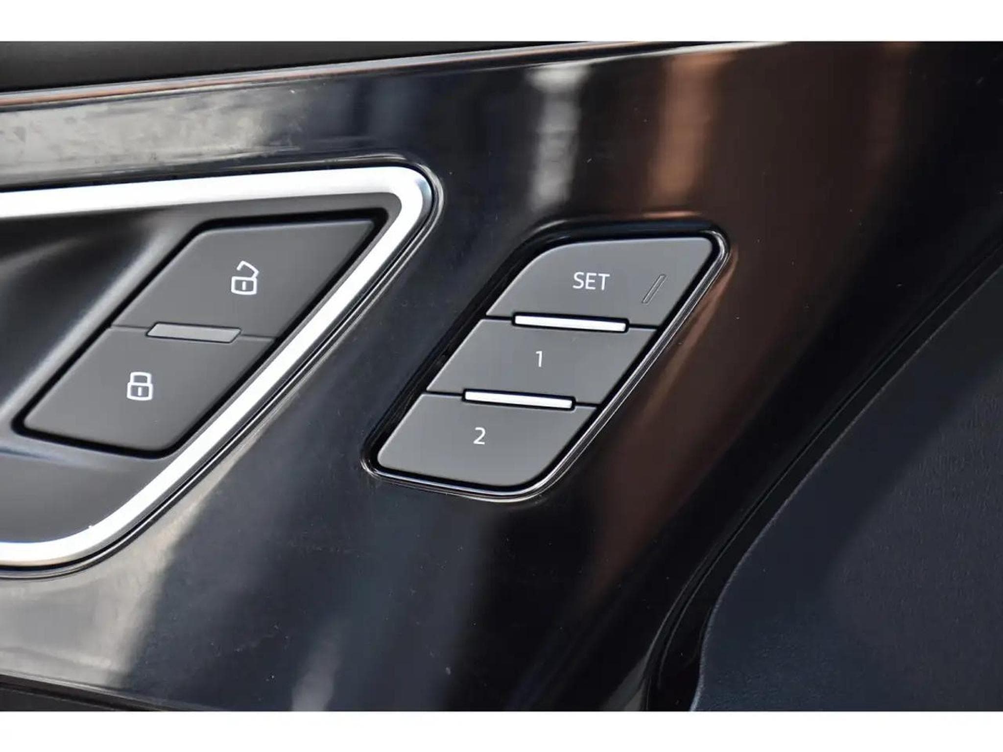 Audi e-tron (2024) - Photo 24