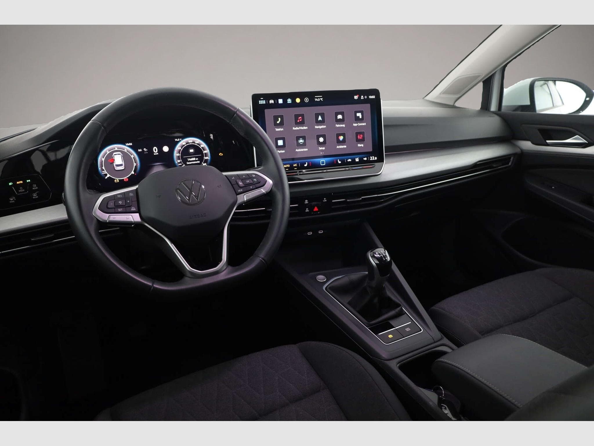 VW Golf (2025) - Photo 6