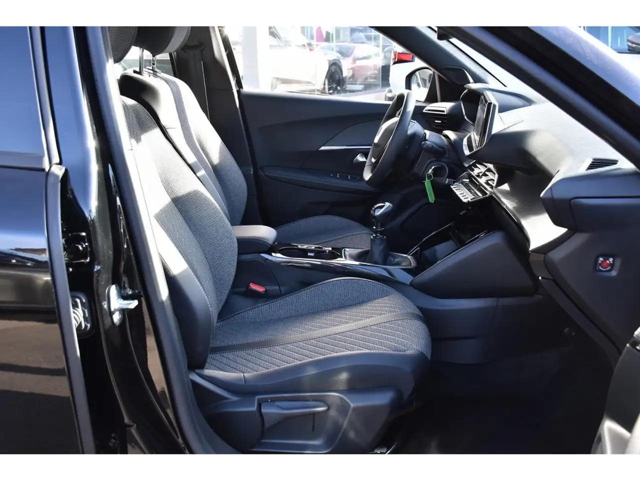 Peugeot 2008 (2025) - Photo 7