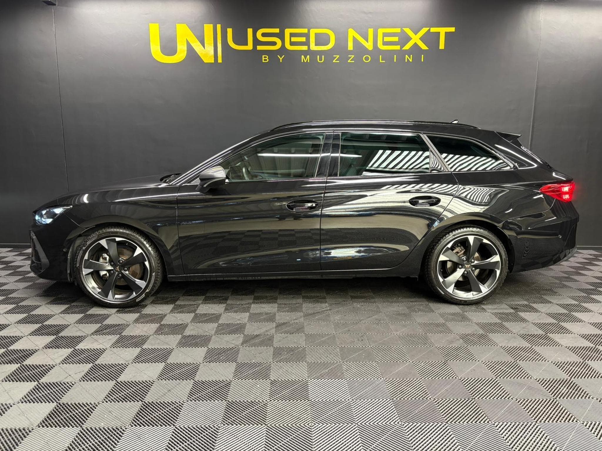 Cupra Leon SP 1.5 eTSI 150 CH DSG7 NEW MODEL (2024) - Photo 3