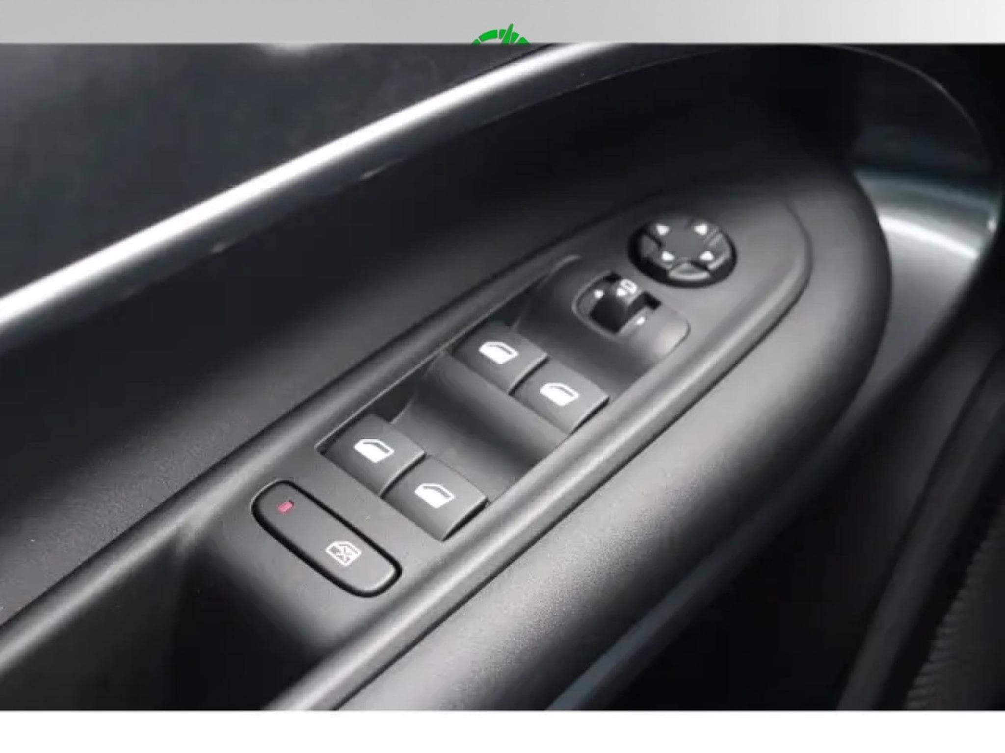 Fiat 600 HYBRID SPORT 1.2 (2026) - Photo 25