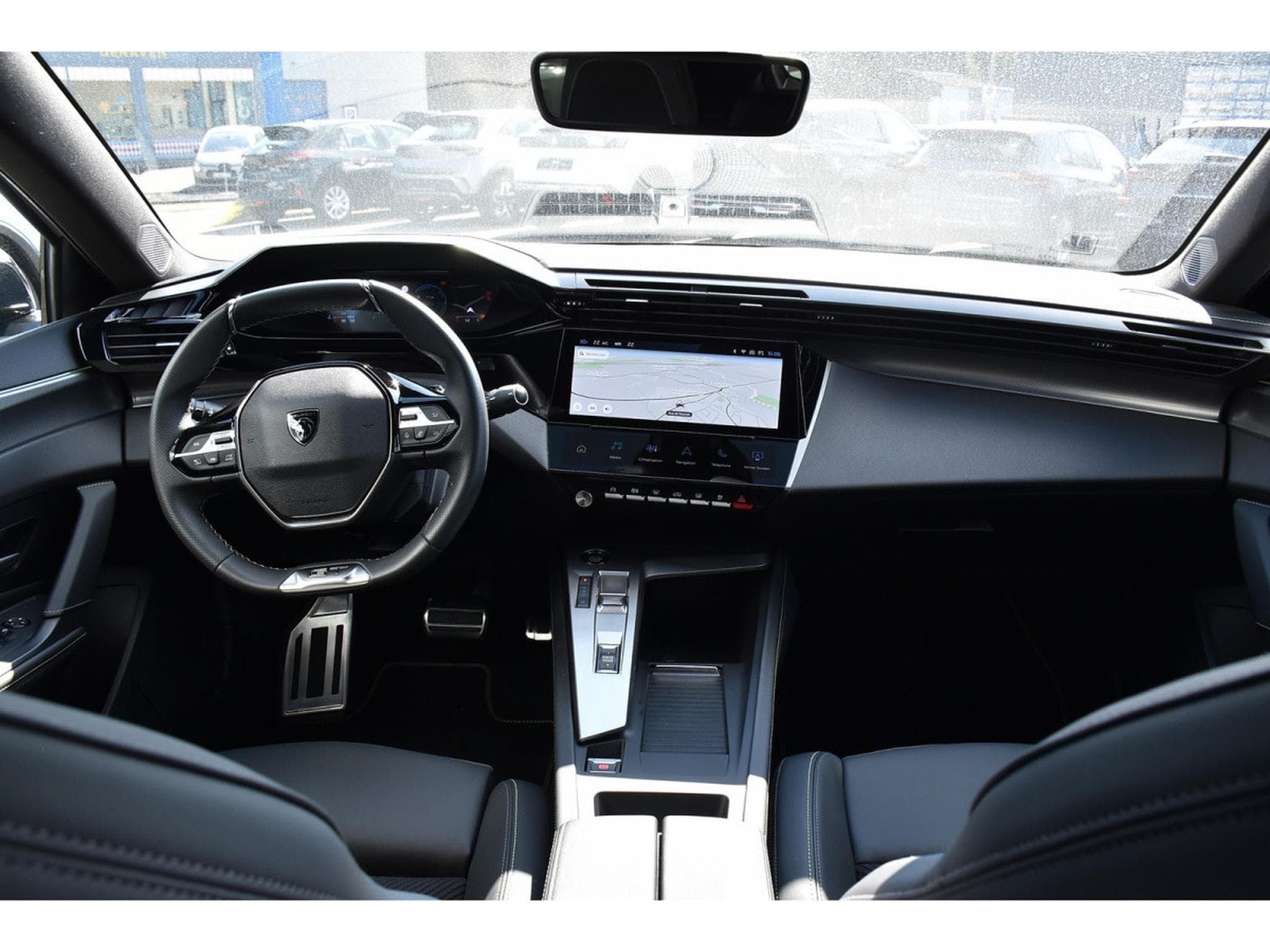 Peugeot 408 1.2 Hybrid 145 e-DCS6 GT MEMO SG MASS CAM360 1° MAIN (2025) - Photo 9
