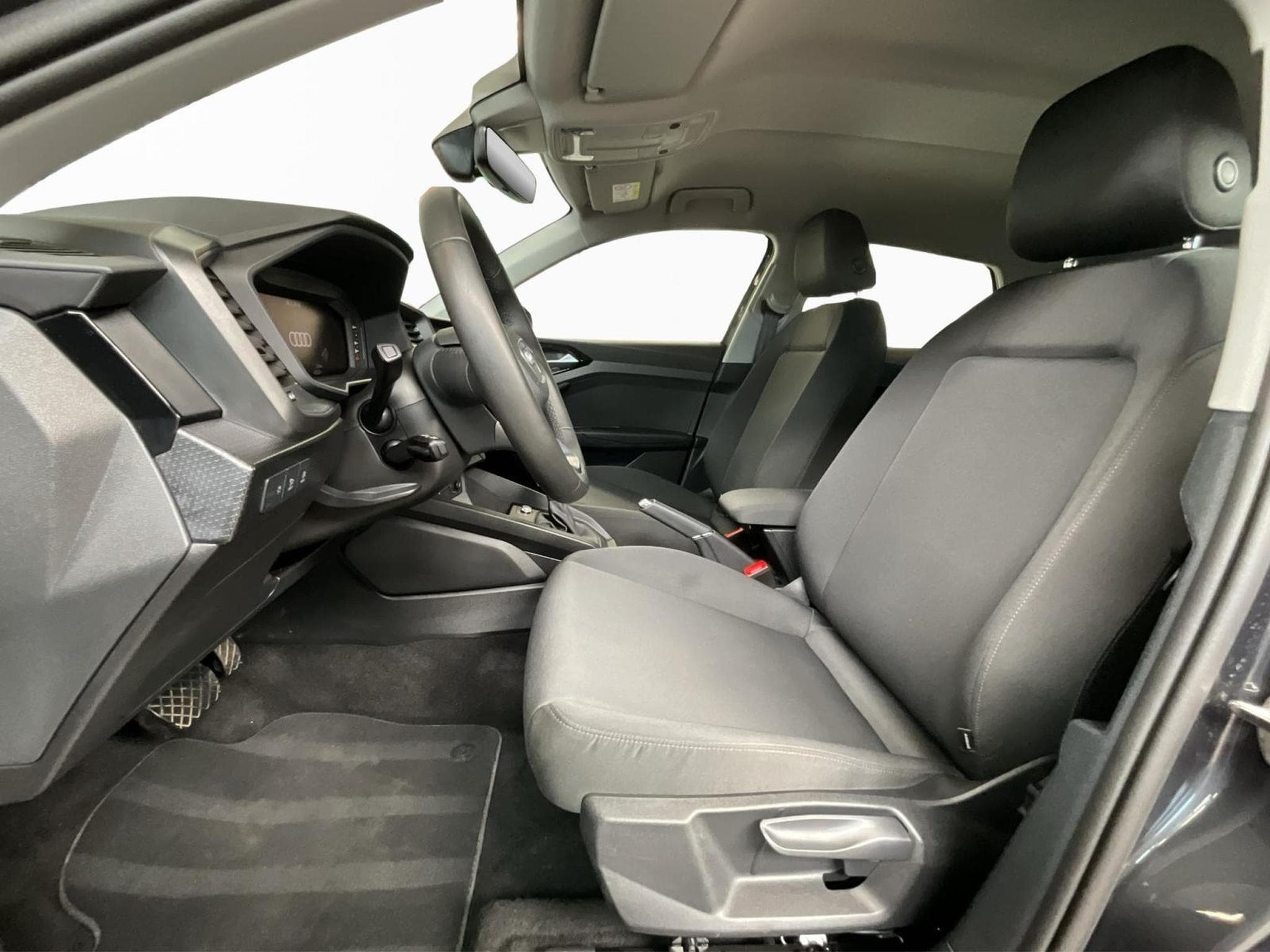 Audi A1 SB+Advanced+25TFSI+S-Tronic (2025) - Photo 9