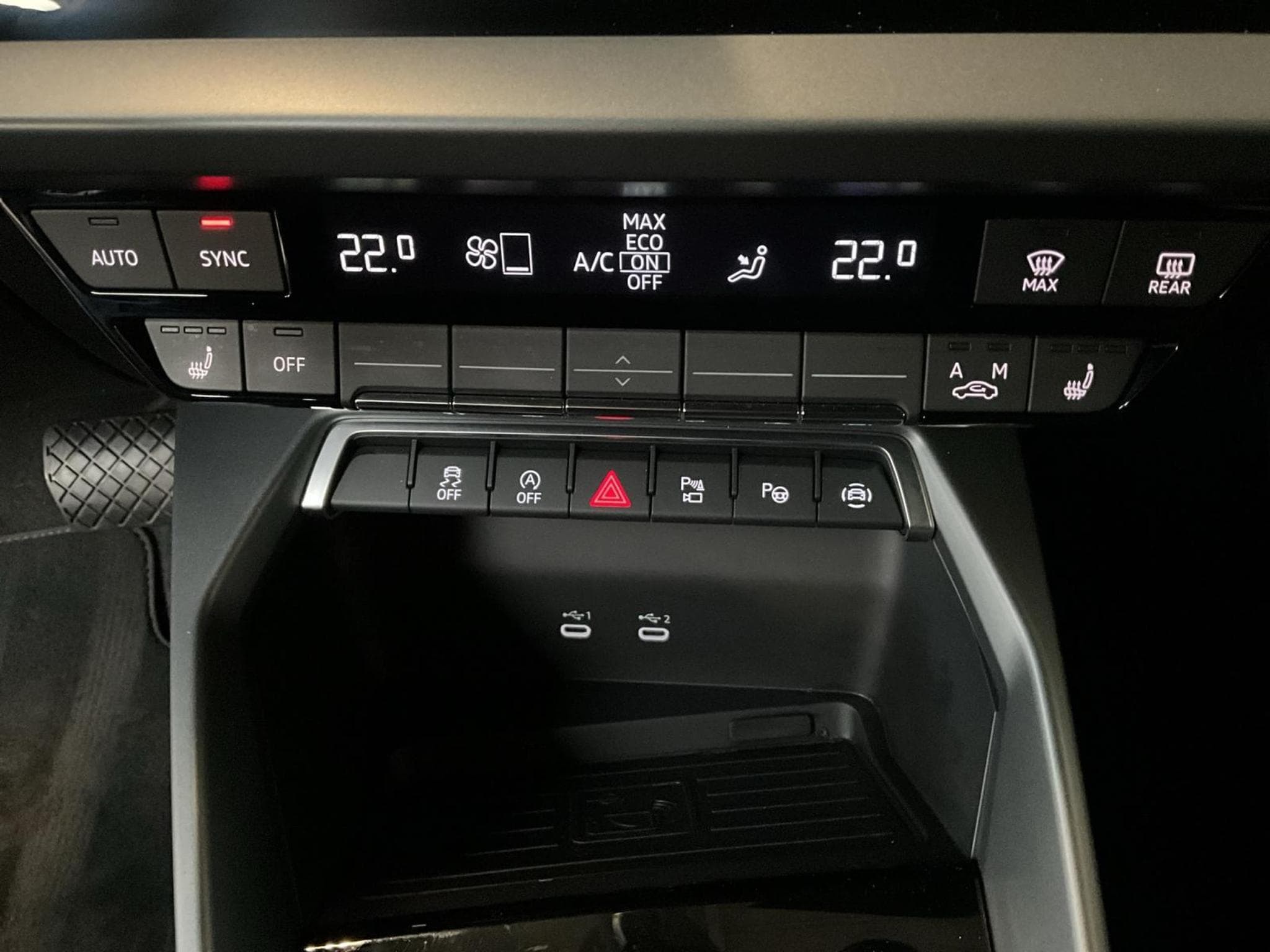 Audi A3 SB+S-Line+35TDI+S-Tronic+Led+DAB (2025) - Photo 14