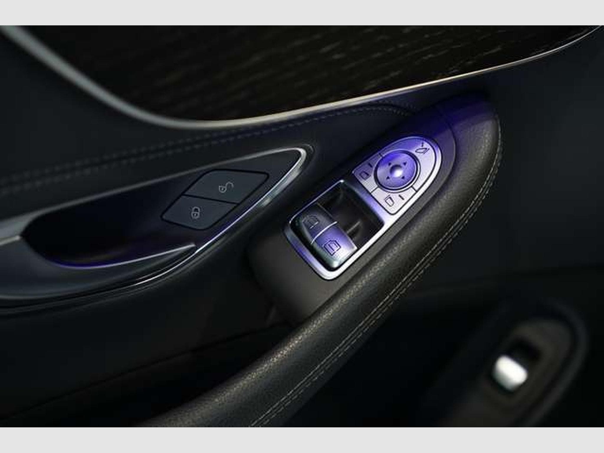 Mercedes C 300 Coupé AMG Line *19 *Pano *Night *Digital (2019) - Photo 22