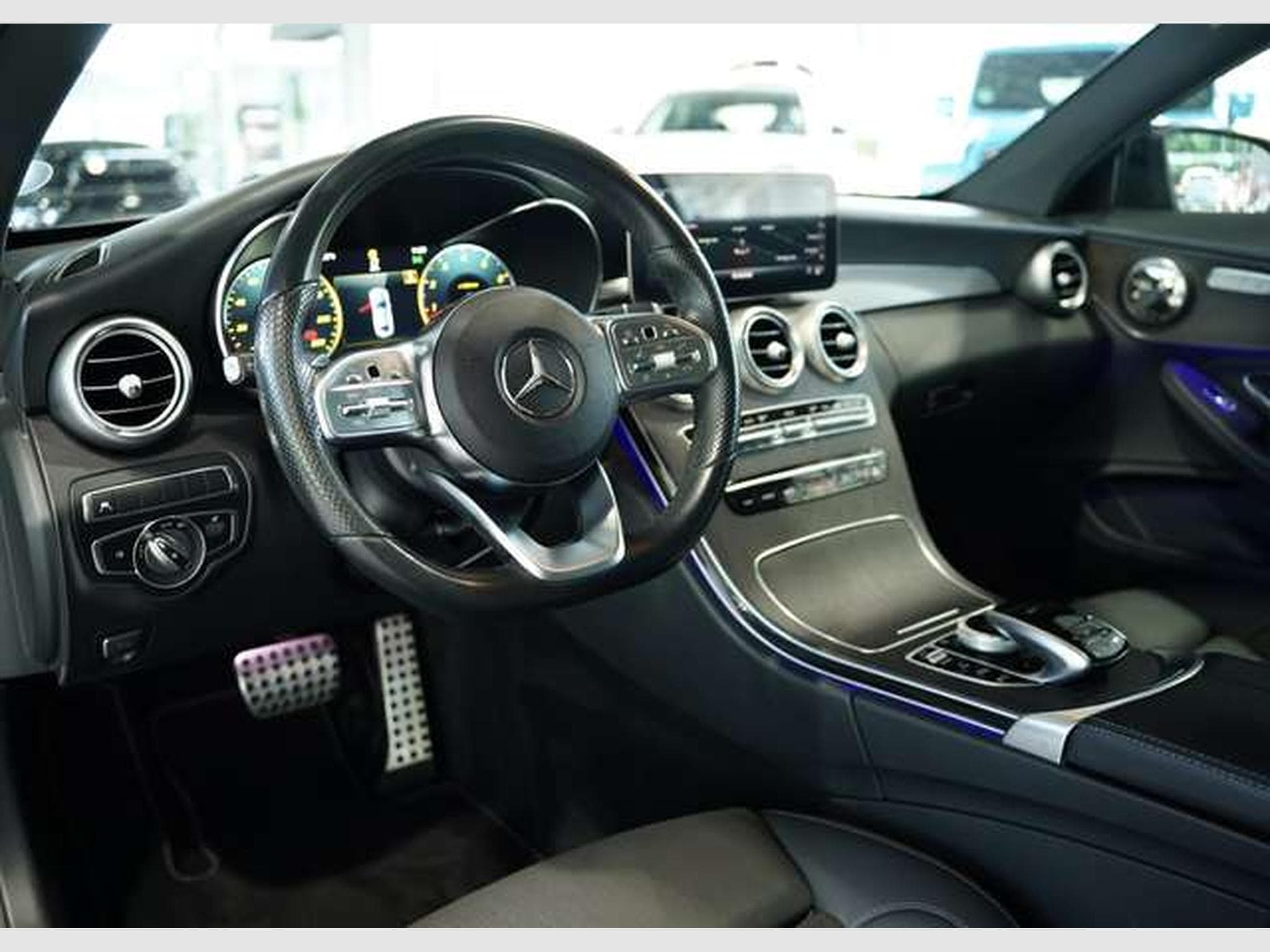 Mercedes C 300 Coupé AMG Line *19 *Pano *Night *Digital (2019) - Photo 24